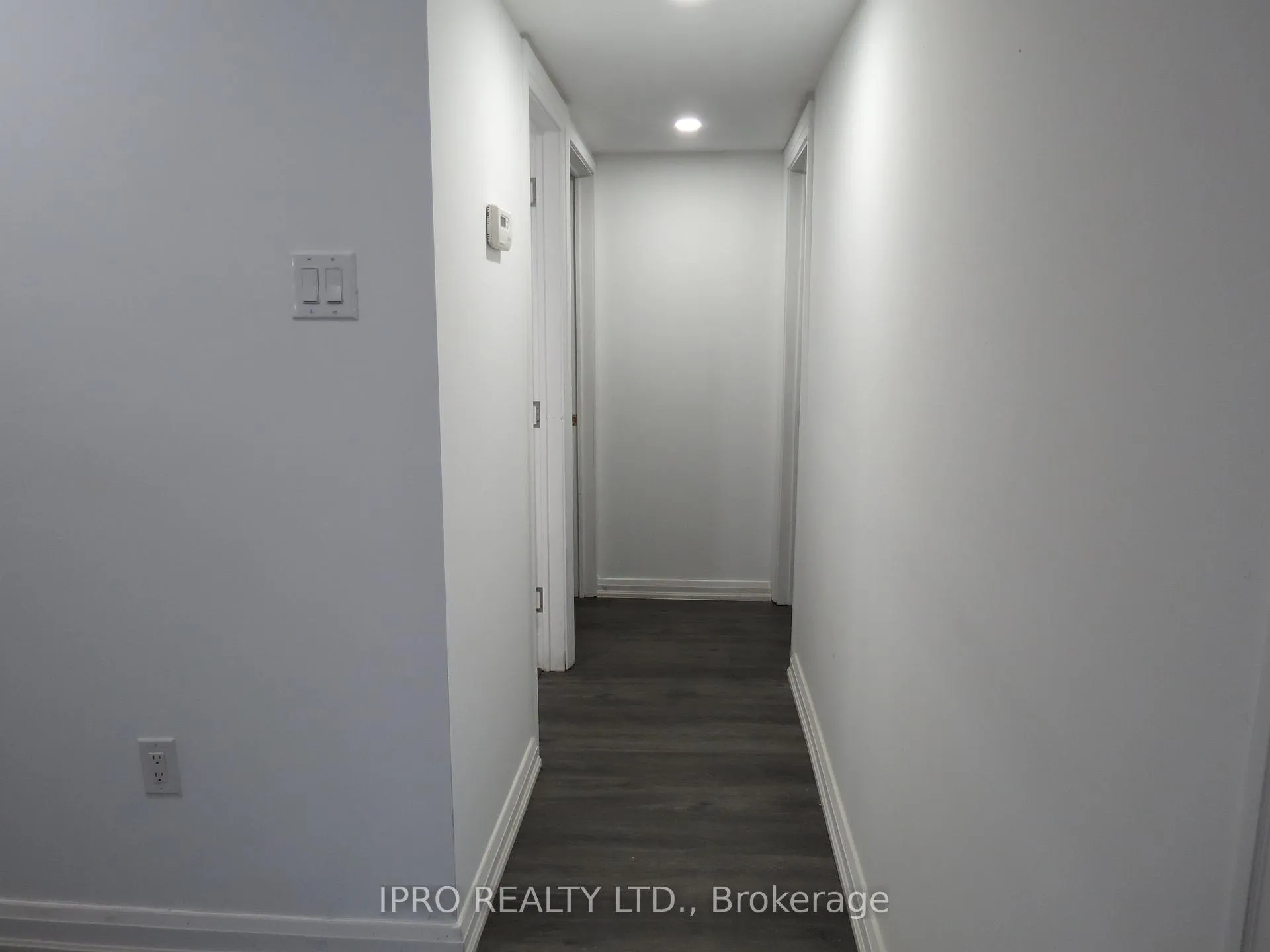 Photo 6 of 33 Chester Road, Hamilton, Stoney Creek — HOMEH