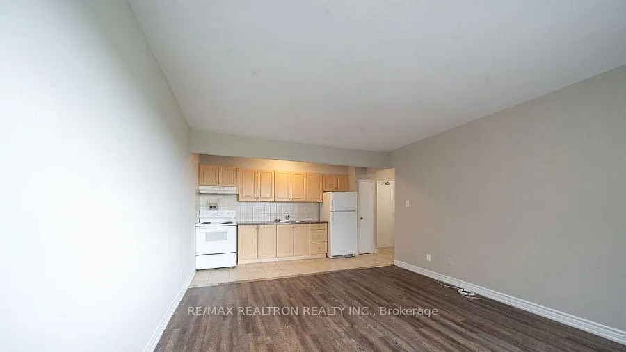 Photo 6 of Unit 616D, 468 Ottawa Street, Hamilton, Corktown — HOMEH