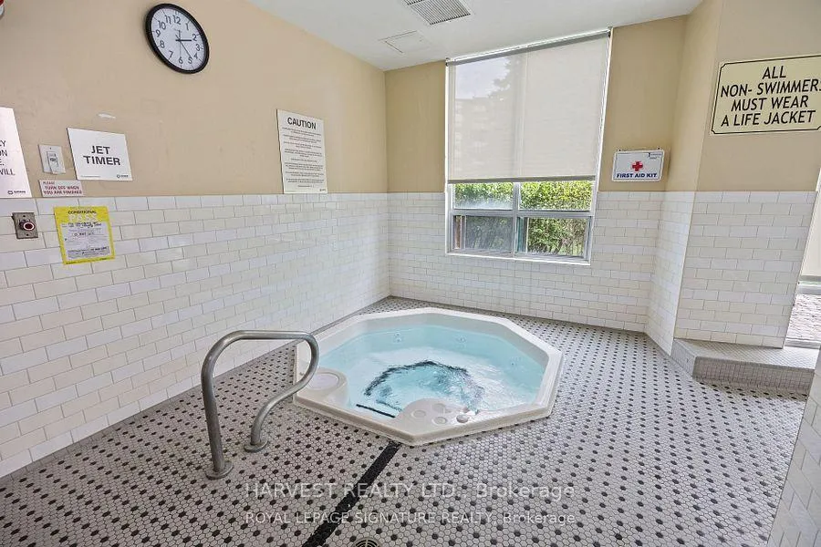 Photo 7 of Unit 708, 205 The Donway Street W, North York, Banbury-Don Mills — HOMEH
