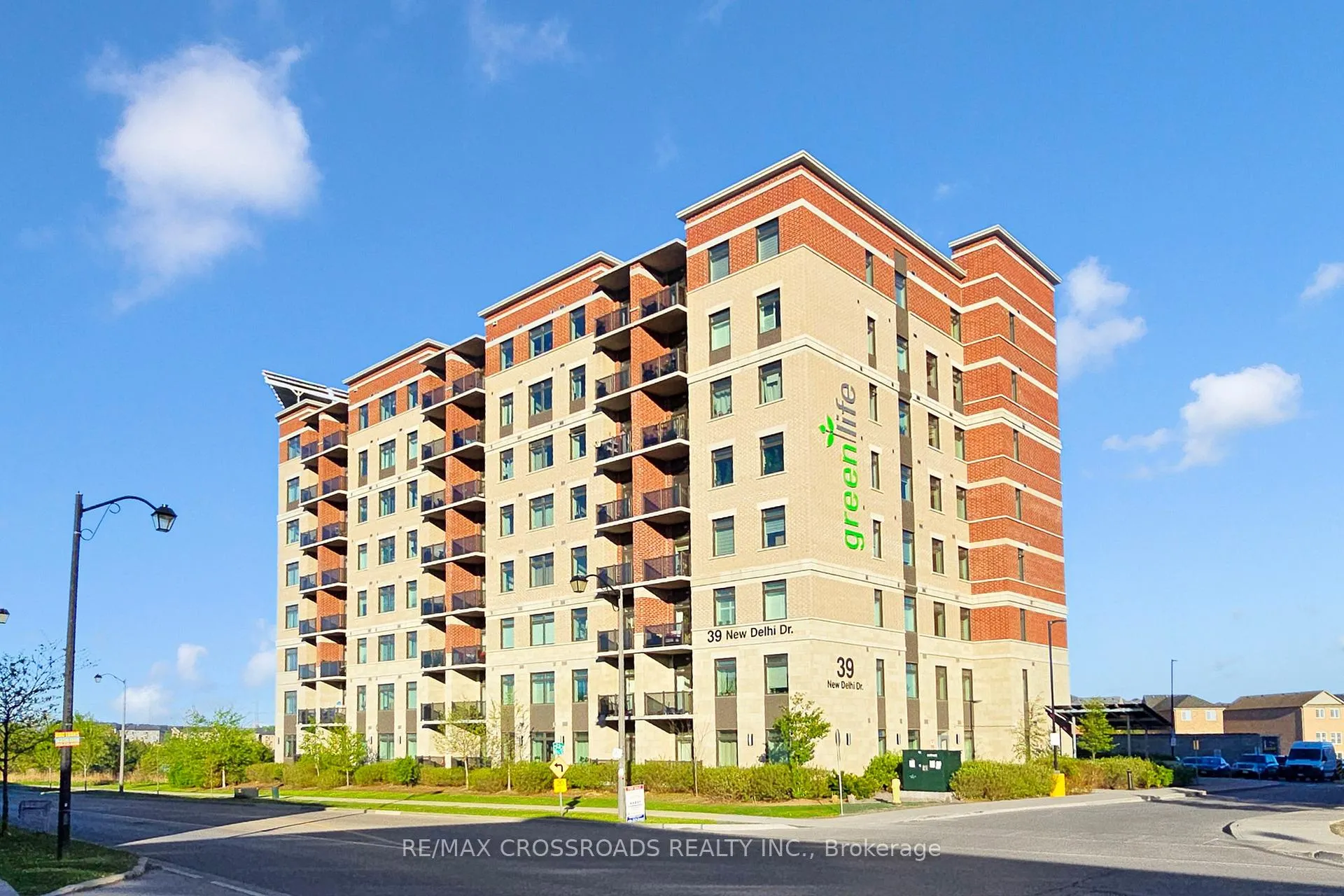 Front of Unit 601, 39 New Delhi Drive E
