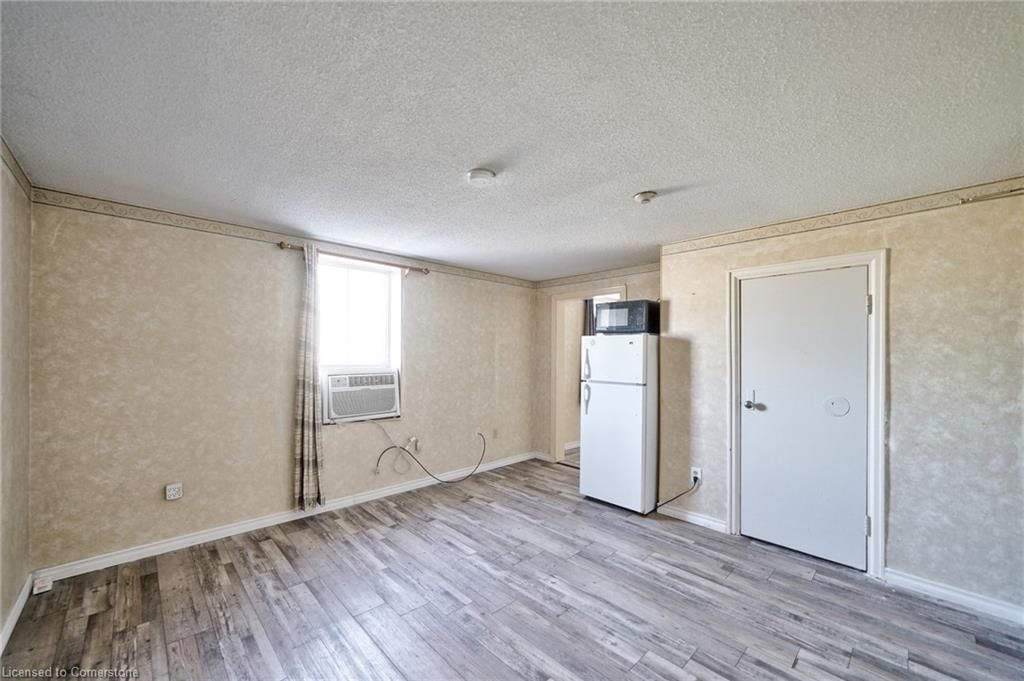 Photo 3 of 106 Carden Street, Guelph, Downtown — HOMEH