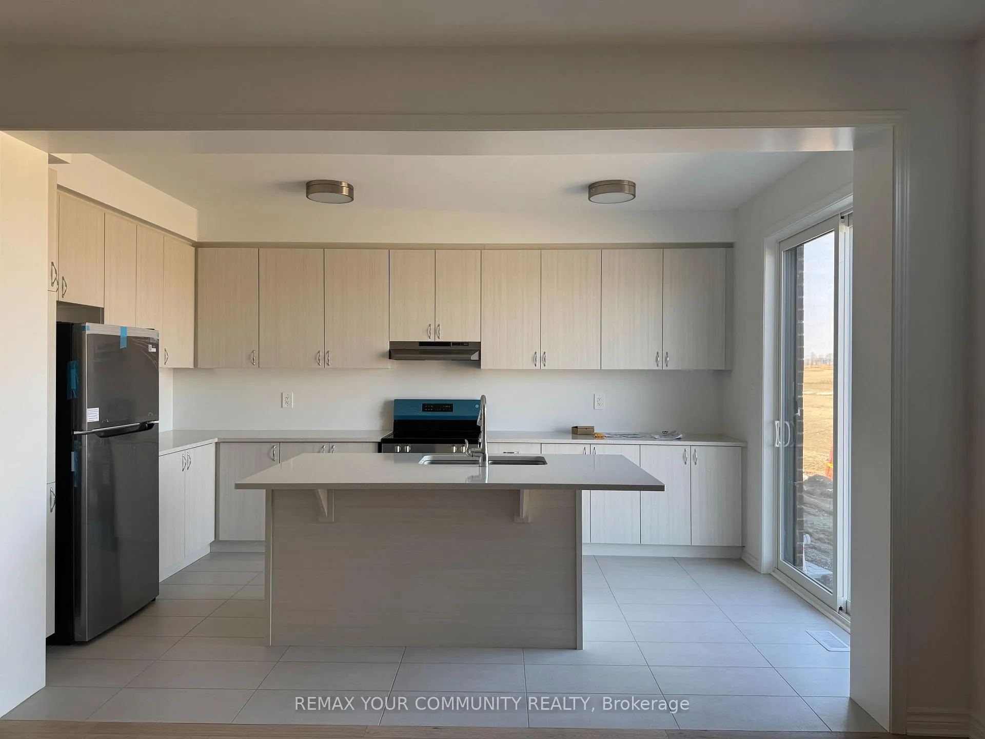 Photo 2 of 143 Leslie Richards Street, Markham, Rural Markham — HOMEH