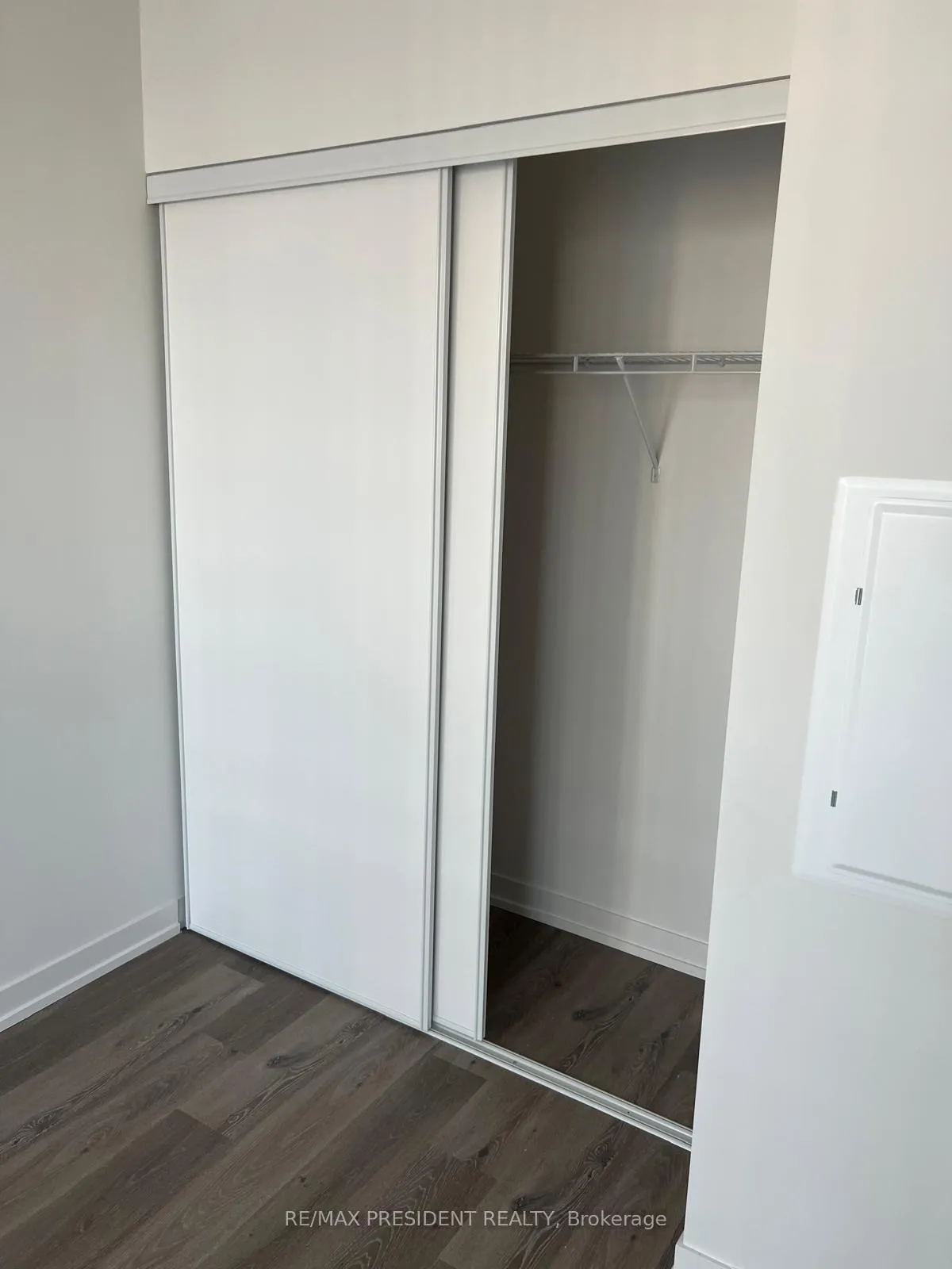 Photo 5 of Unit 1001, 225 Commerce Street, Vaughan, Vaughan Corporate Centre — HOMEH