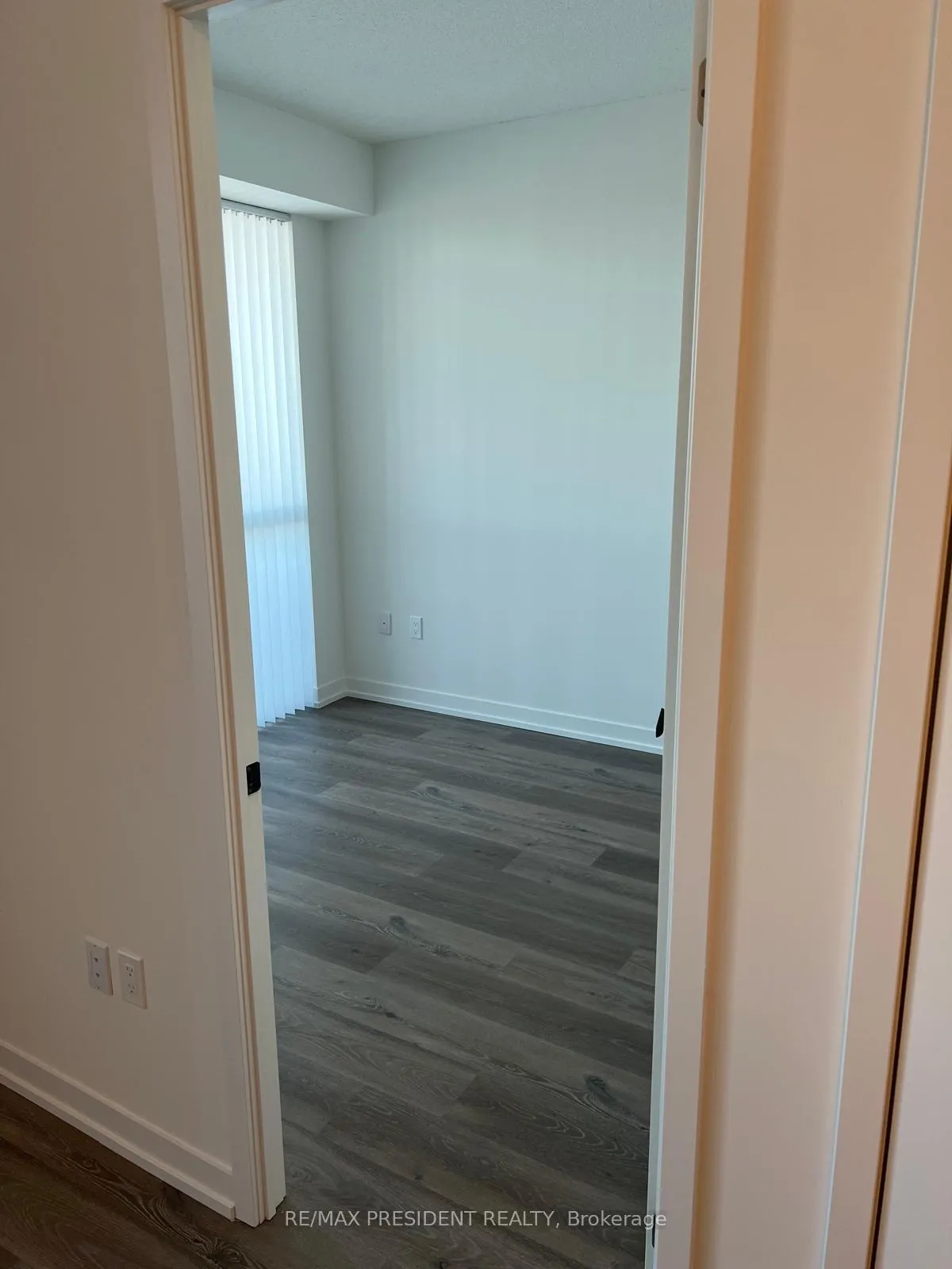 Photo 8 of Unit 1001, 225 Commerce Street, Vaughan, Vaughan Corporate Centre — HOMEH