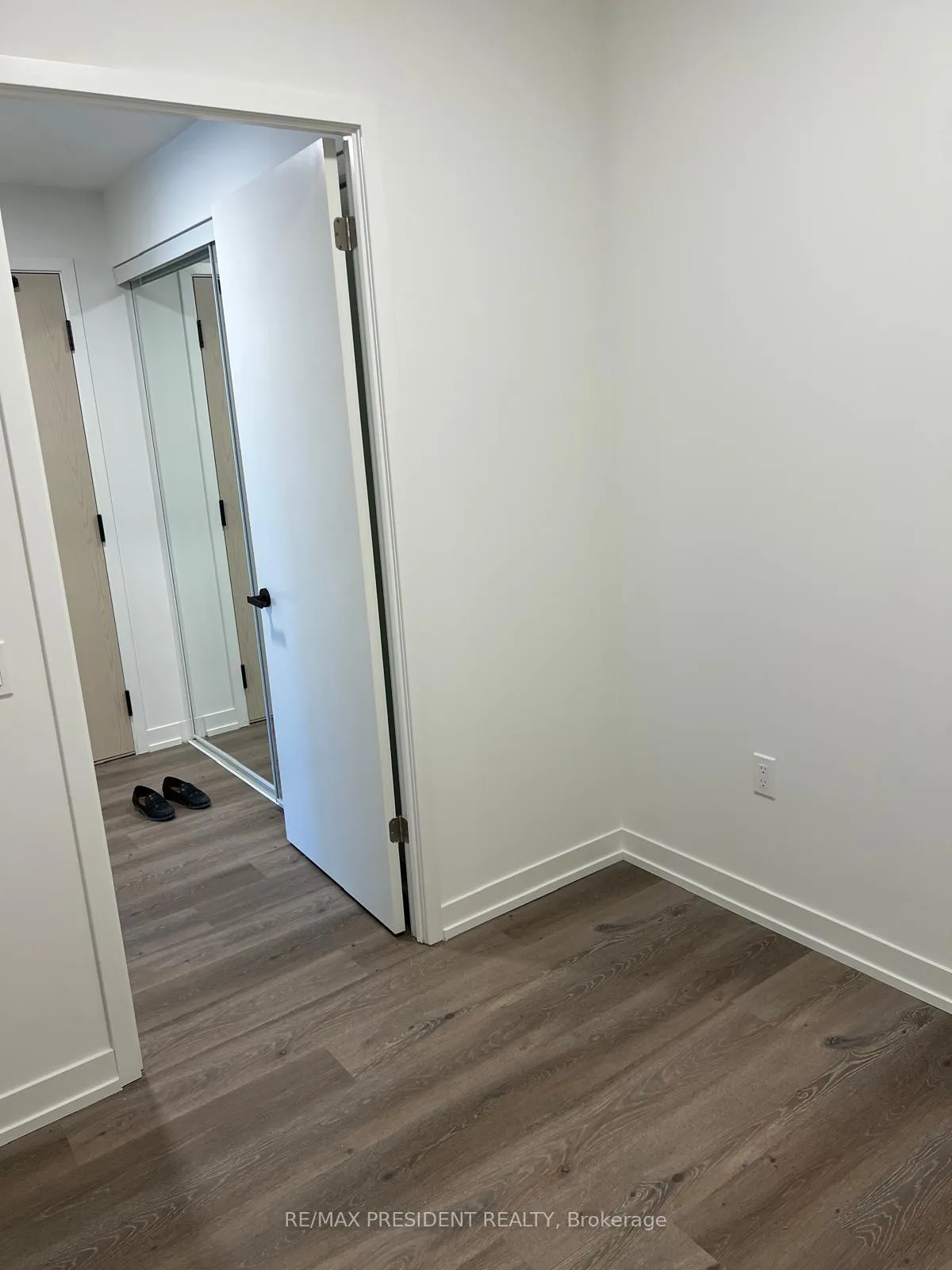 Photo 12 of Unit 1001, 225 Commerce Street, Vaughan, Vaughan Corporate Centre — HOMEH