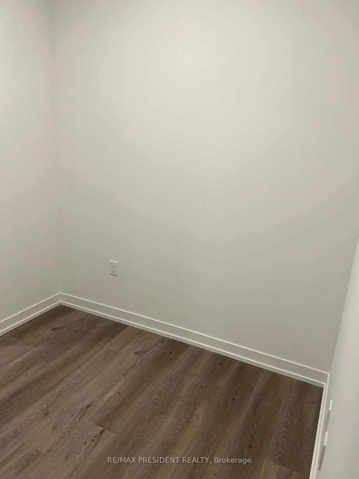 Photo 13 of Unit 1001, 225 Commerce Street, Vaughan, Vaughan Corporate Centre — HOMEH