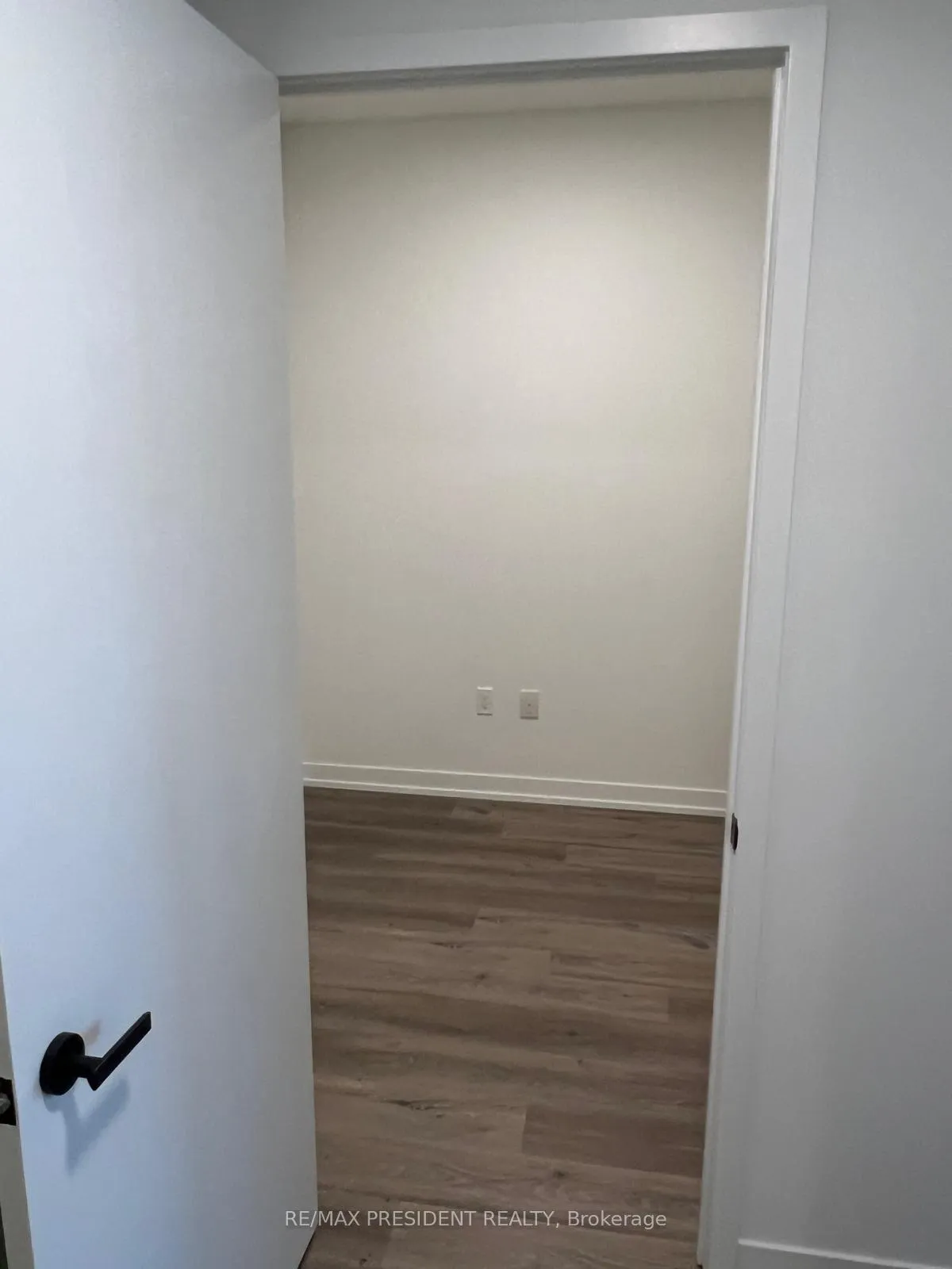 Photo 14 of Unit 1001, 225 Commerce Street, Vaughan, Vaughan Corporate Centre — HOMEH