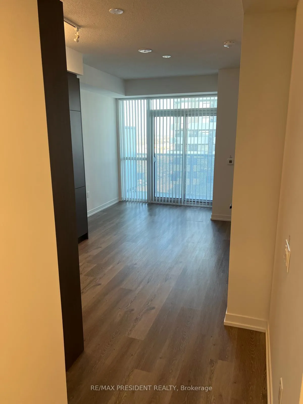 Photo 15 of Unit 1001, 225 Commerce Street, Vaughan, Vaughan Corporate Centre — HOMEH