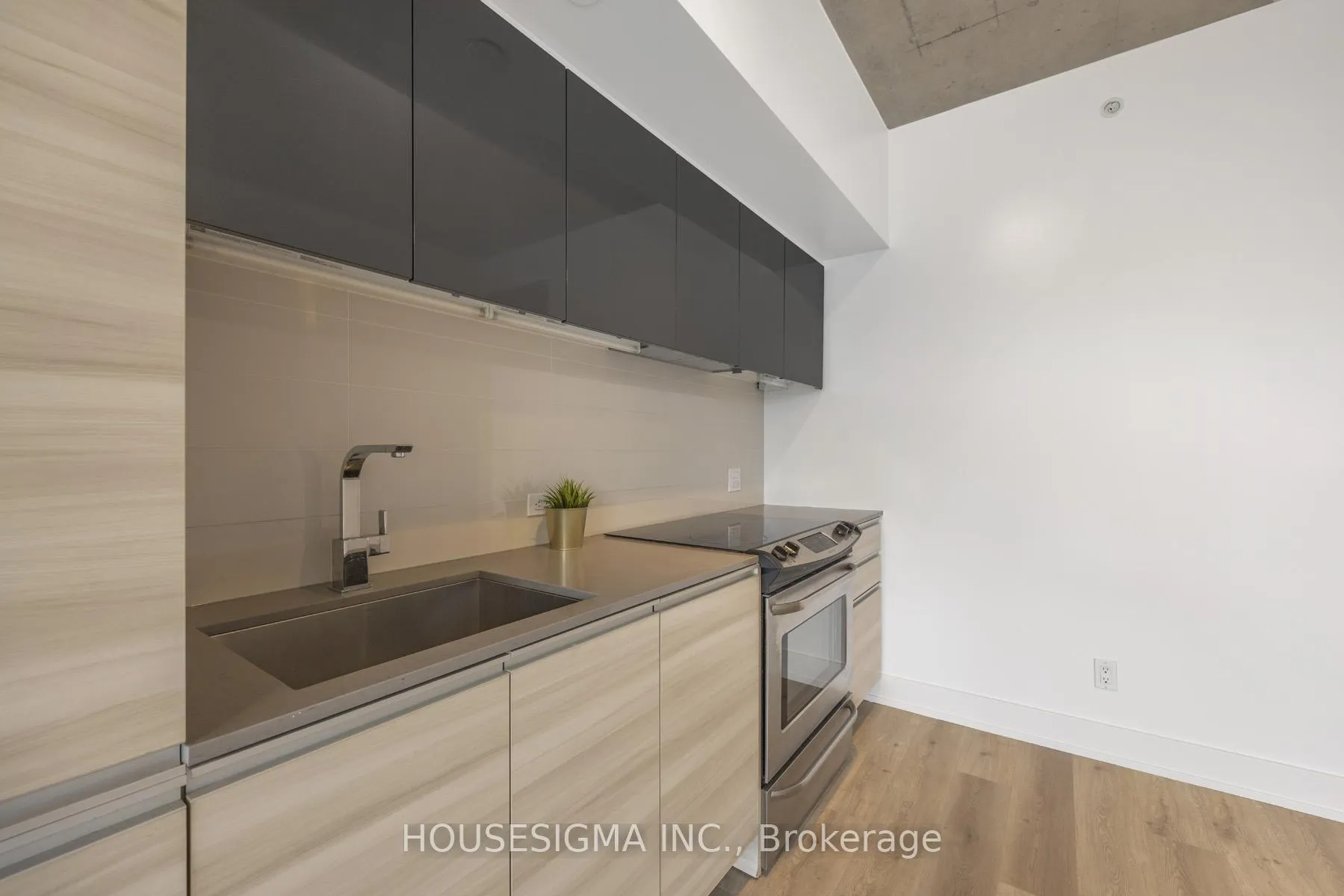 Photo 15 of Unit 405, 1190 Dundas Street E, Toronto, South Riverdale — HOMEH