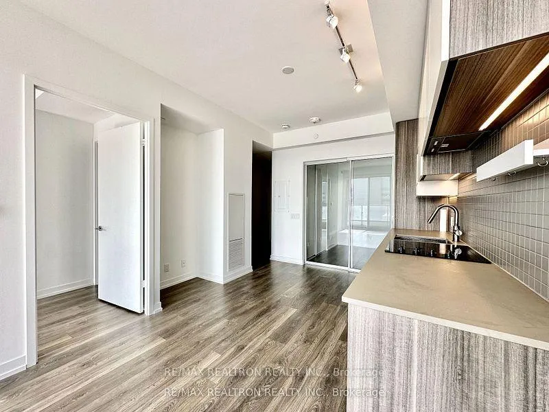 Photo 8 of Unit 1907, 5 Buttermill Avenue, Vaughan, Vaughan Corporate Centre — HOMEH