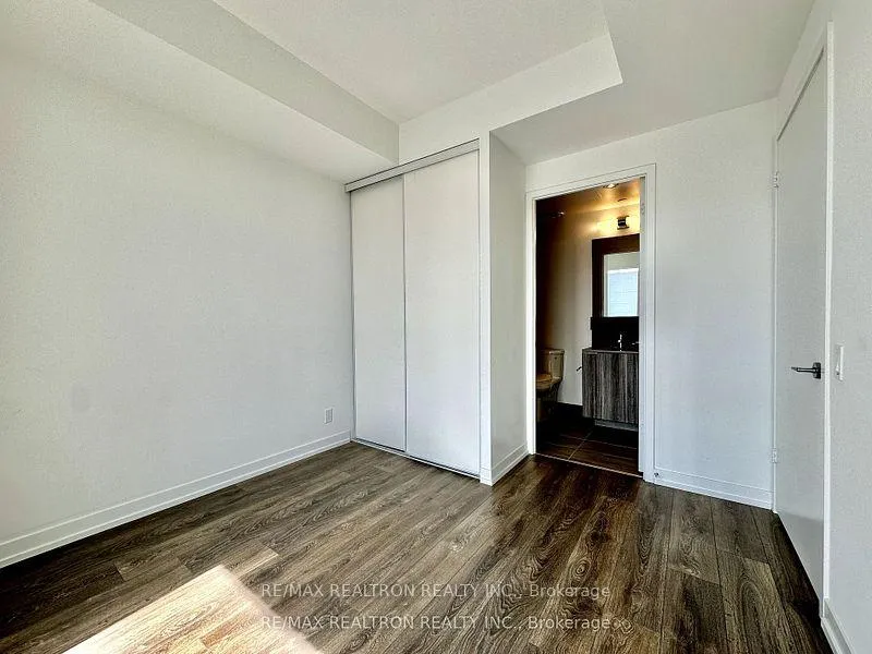Photo 11 of Unit 1907, 5 Buttermill Avenue, Vaughan, Vaughan Corporate Centre — HOMEH