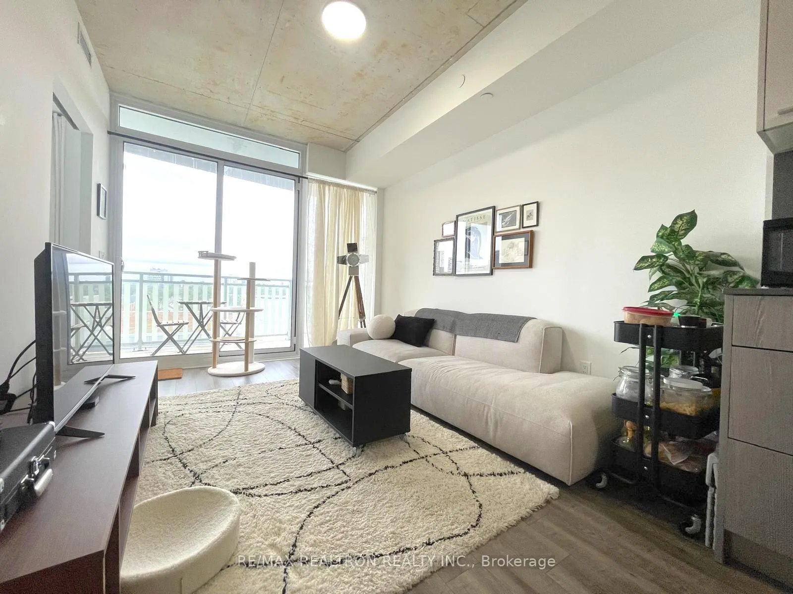 Photo 9 of Unit 906, 45 Baseball Place, Toronto, South Riverdale — HOMEH