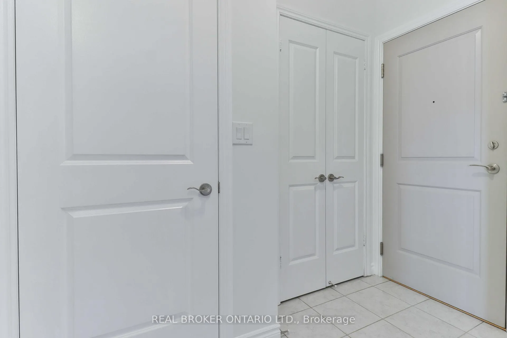 Photo 3 of Unit 1505, 135 Wynford Drive, North York, Banbury-Don Mills — HOMEH