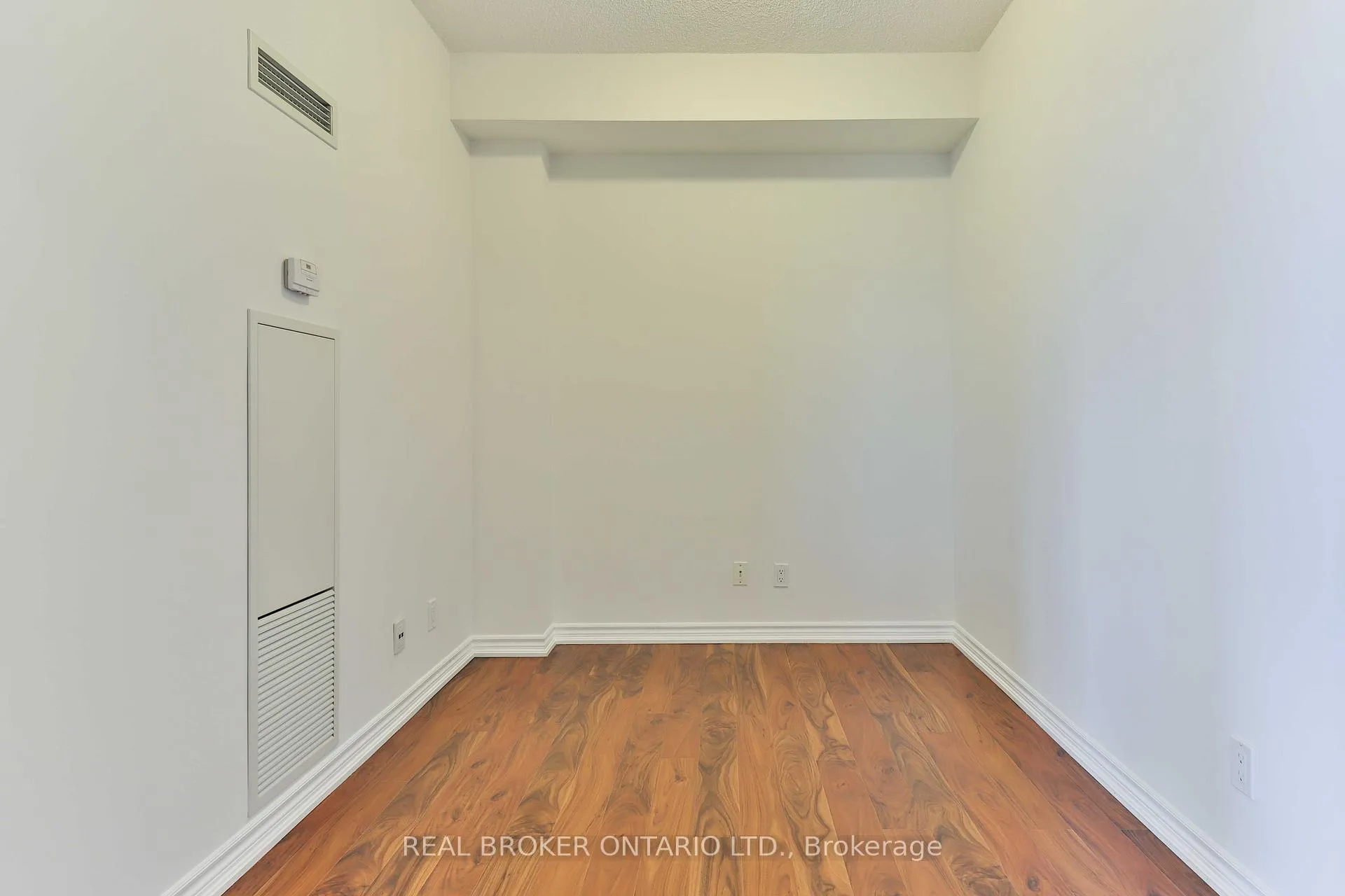 Photo 5 of Unit 1505, 135 Wynford Drive, North York, Banbury-Don Mills — HOMEH