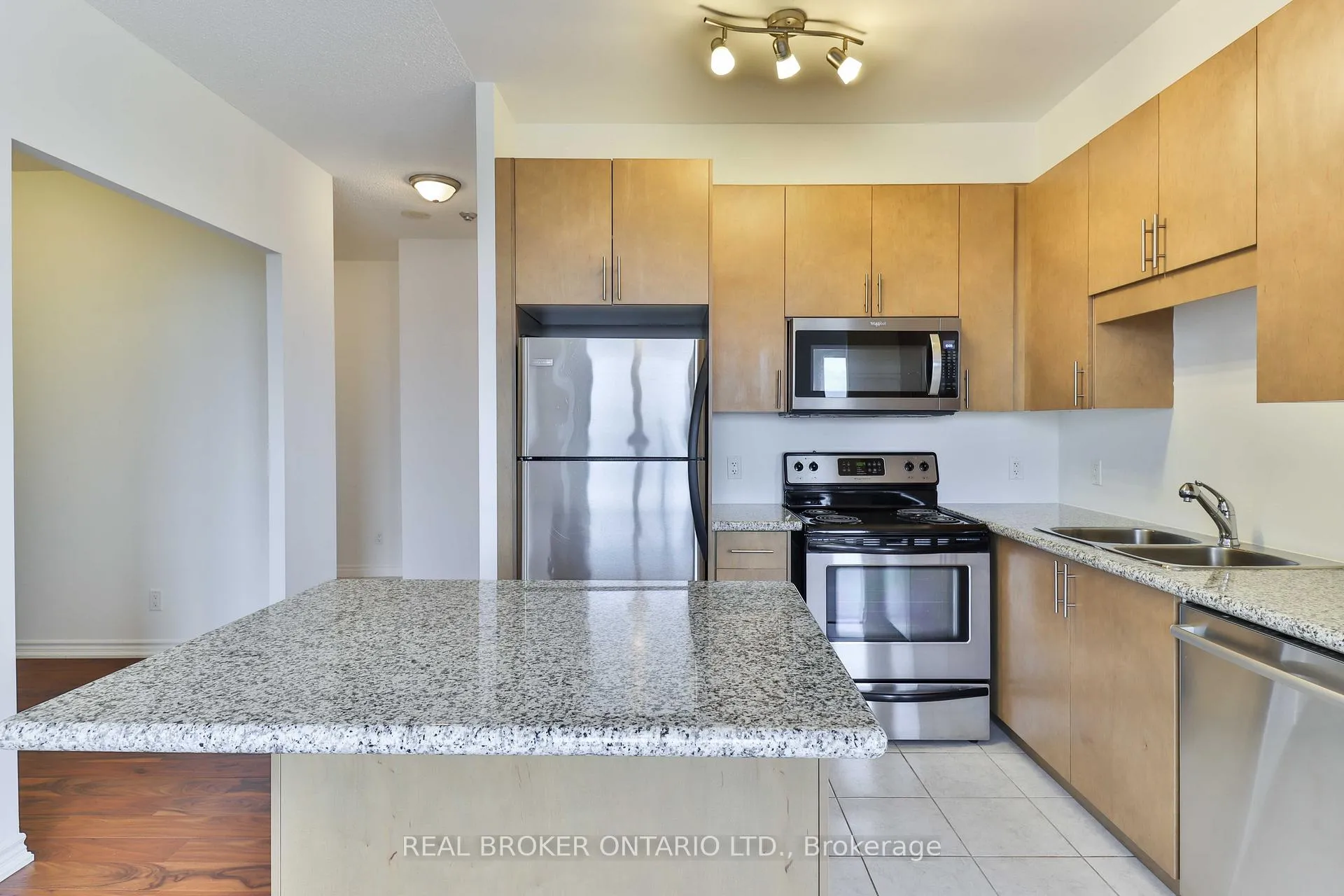 Photo 6 of Unit 1505, 135 Wynford Drive, North York, Banbury-Don Mills — HOMEH