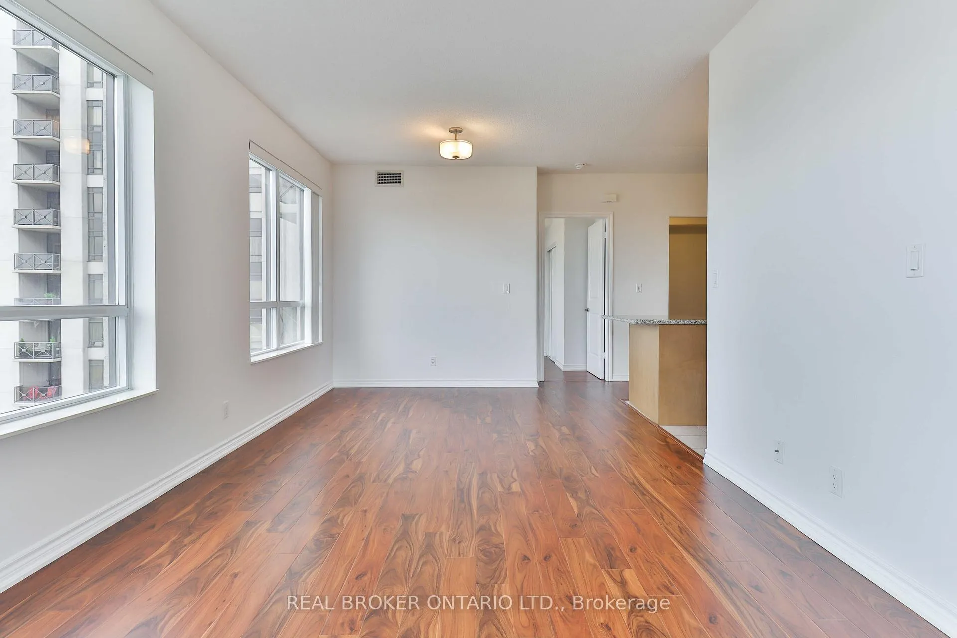 Photo 11 of Unit 1505, 135 Wynford Drive, North York, Banbury-Don Mills — HOMEH