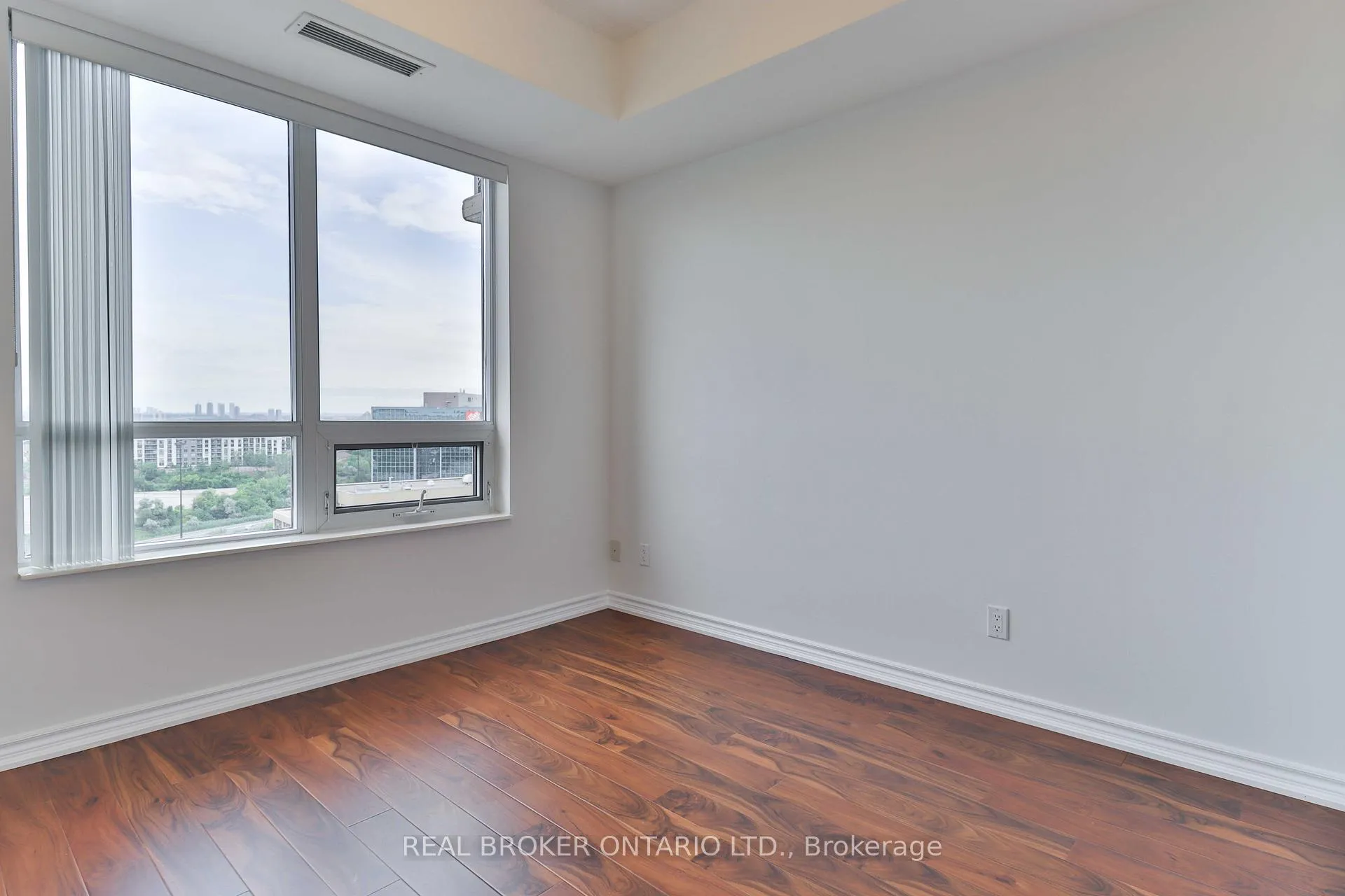 Photo 13 of Unit 1505, 135 Wynford Drive, North York, Banbury-Don Mills — HOMEH