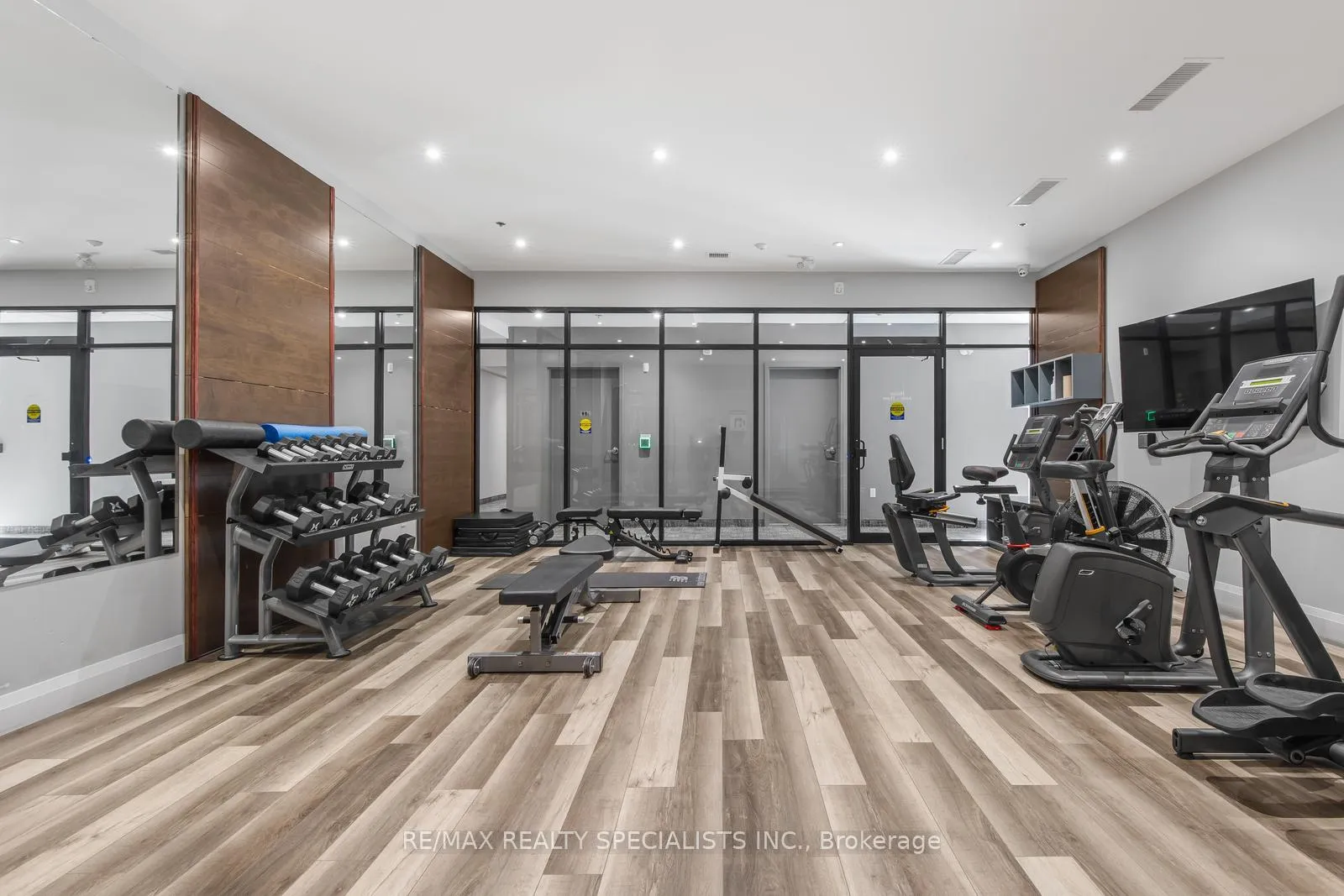 Photo 27 of Unit 309, 1 Redfern Avenue, Hamilton, Mountview — HOMEH