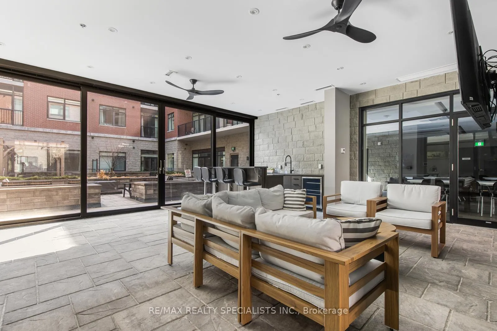 Photo 29 of Unit 309, 1 Redfern Avenue, Hamilton, Mountview — HOMEH