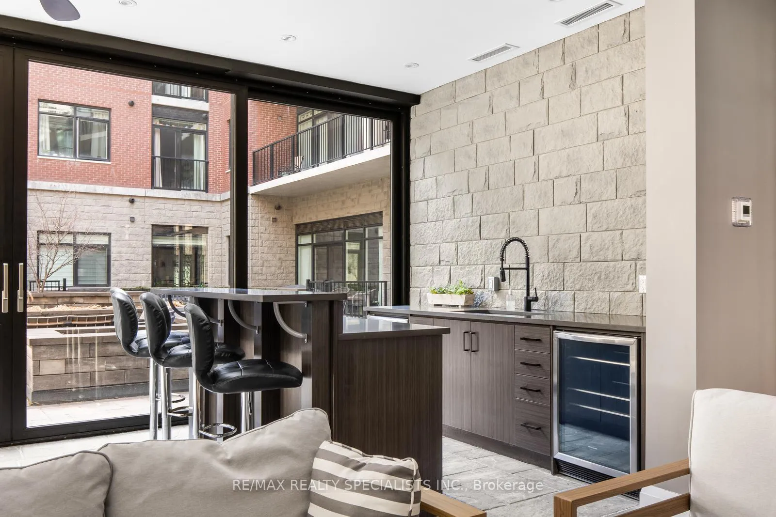 Photo 30 of Unit 309, 1 Redfern Avenue, Hamilton, Mountview — HOMEH