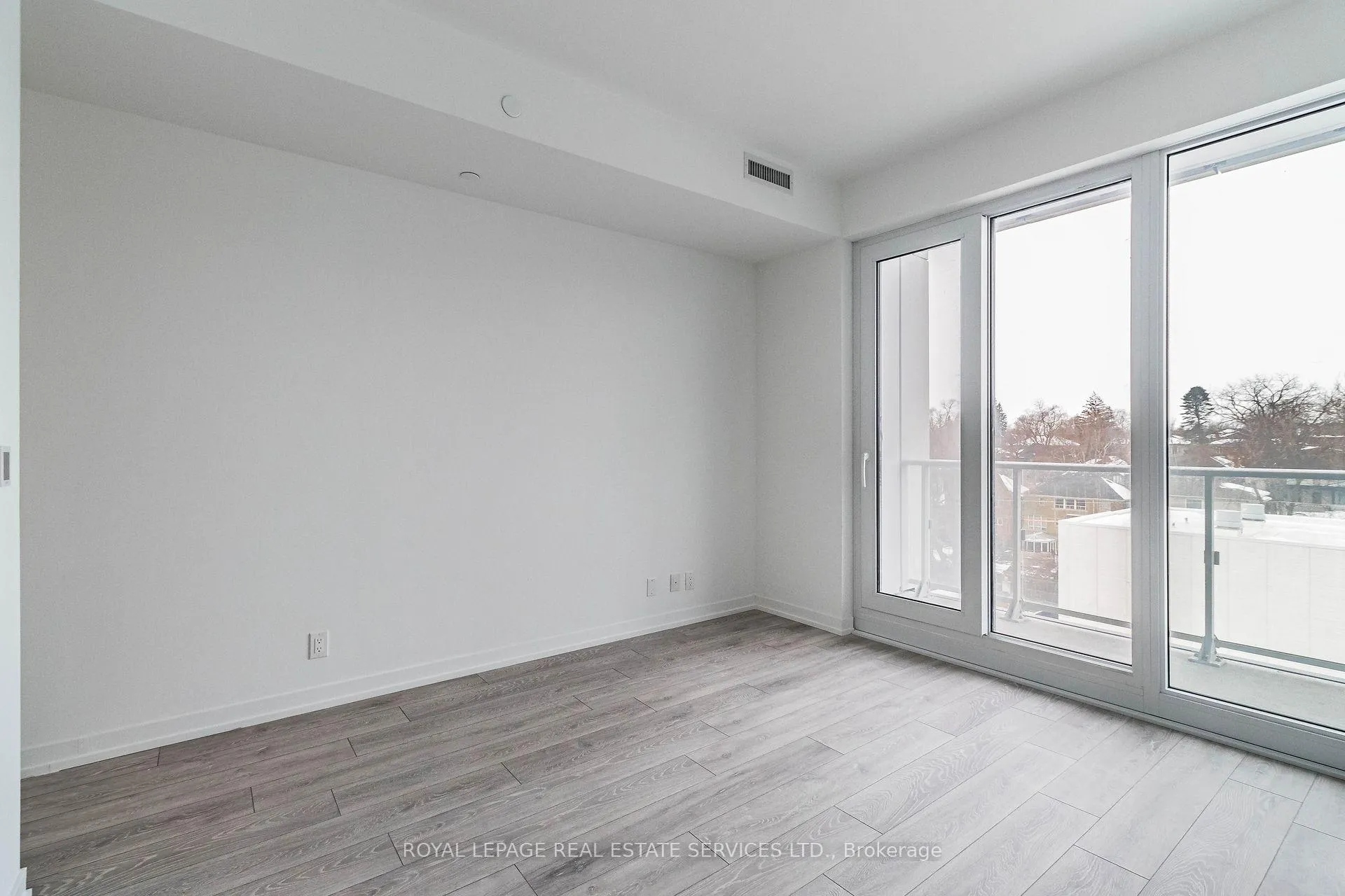 Photo 10 of Unit 718, 2020 Bathurst Street, Toronto, Humewood-Cedarvale — HOMEH