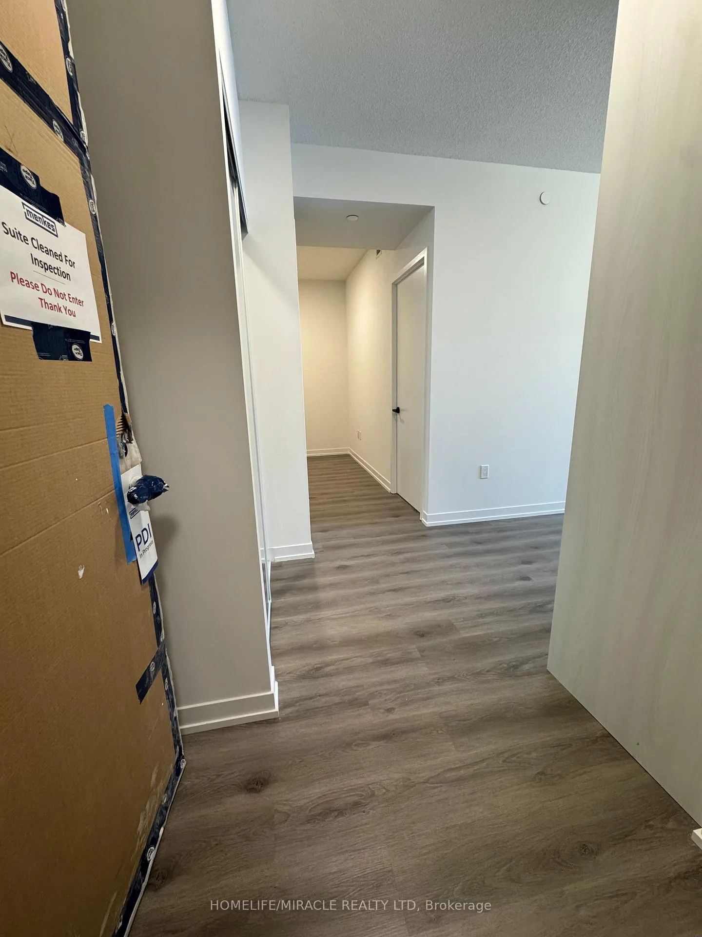 Photo 2 of Unit 808, 225 Commerce Street, Vaughan, Vaughan Corporate Centre — HOMEH