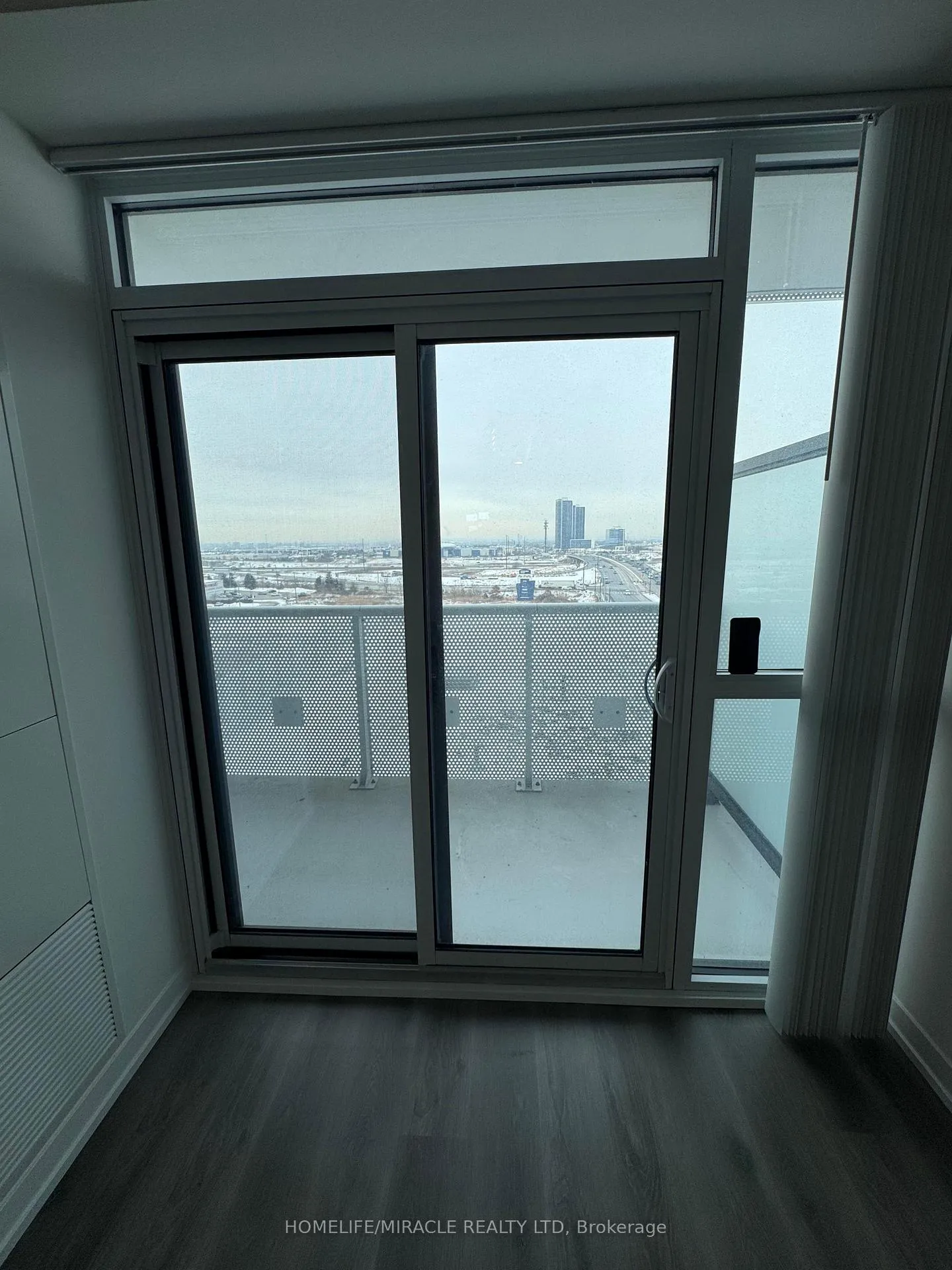 Photo 13 of Unit 808, 225 Commerce Street, Vaughan, Vaughan Corporate Centre — HOMEH