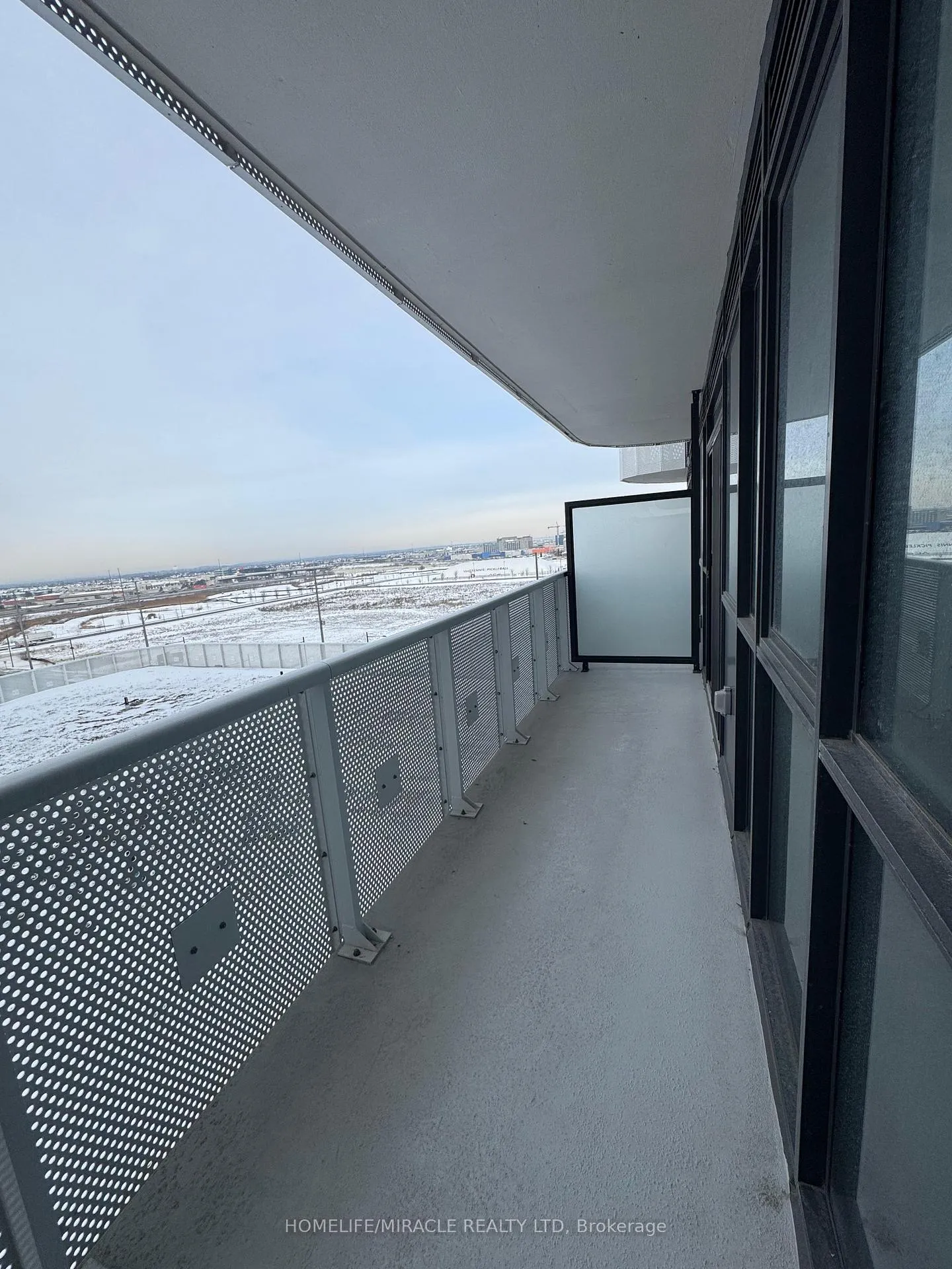 Photo 14 of Unit 808, 225 Commerce Street, Vaughan, Vaughan Corporate Centre — HOMEH
