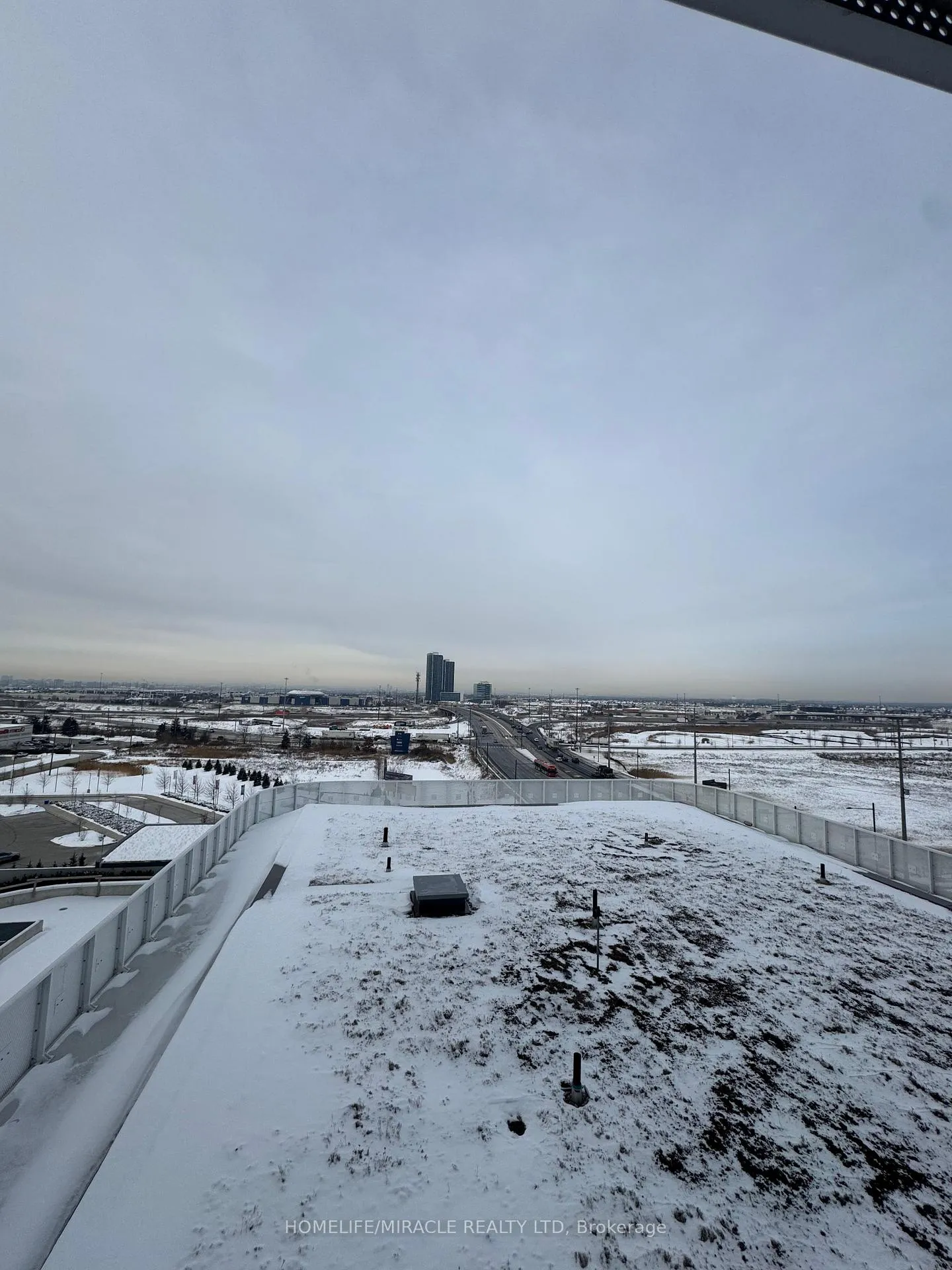 Photo 15 of Unit 808, 225 Commerce Street, Vaughan, Vaughan Corporate Centre — HOMEH