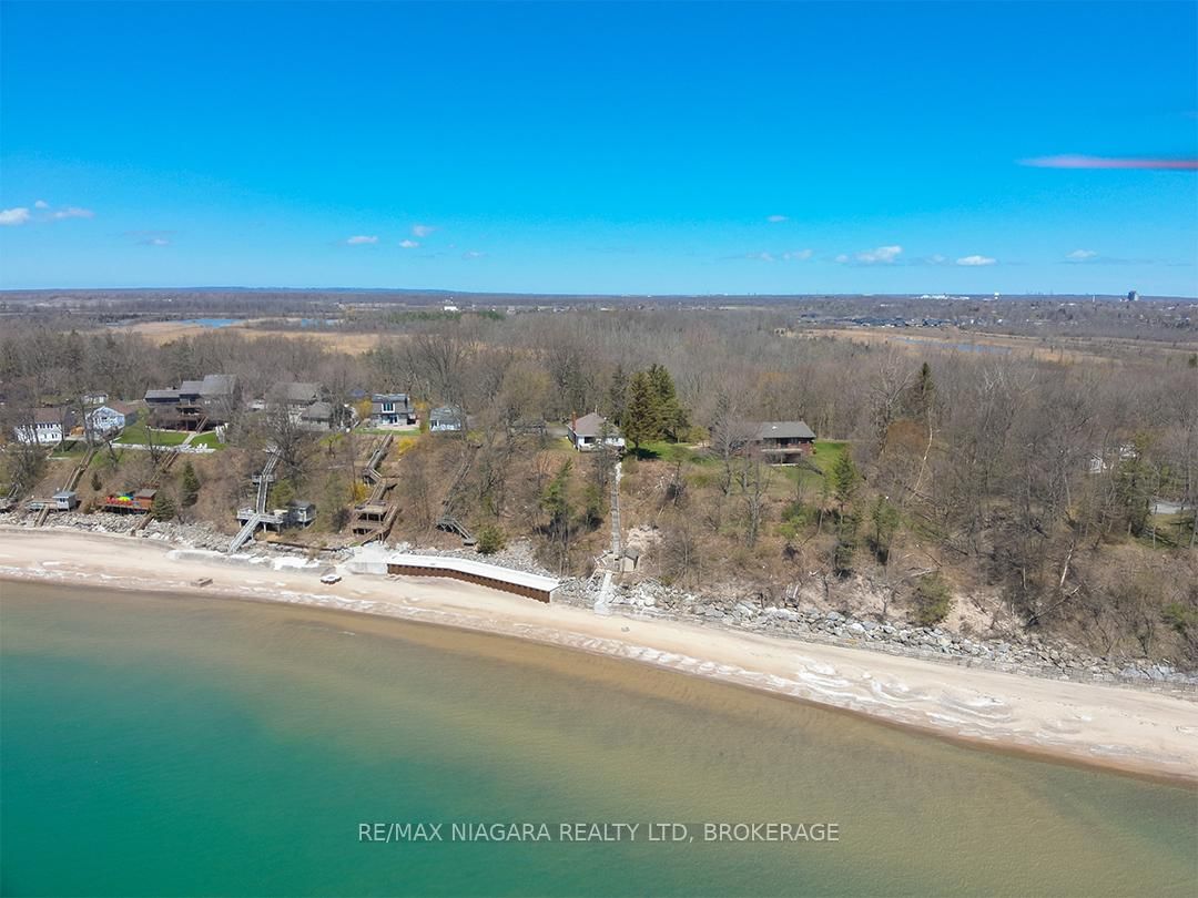 Photo 5 of 10209 Camelot Dr, Wainfleet, Lakeshore — HOMEH