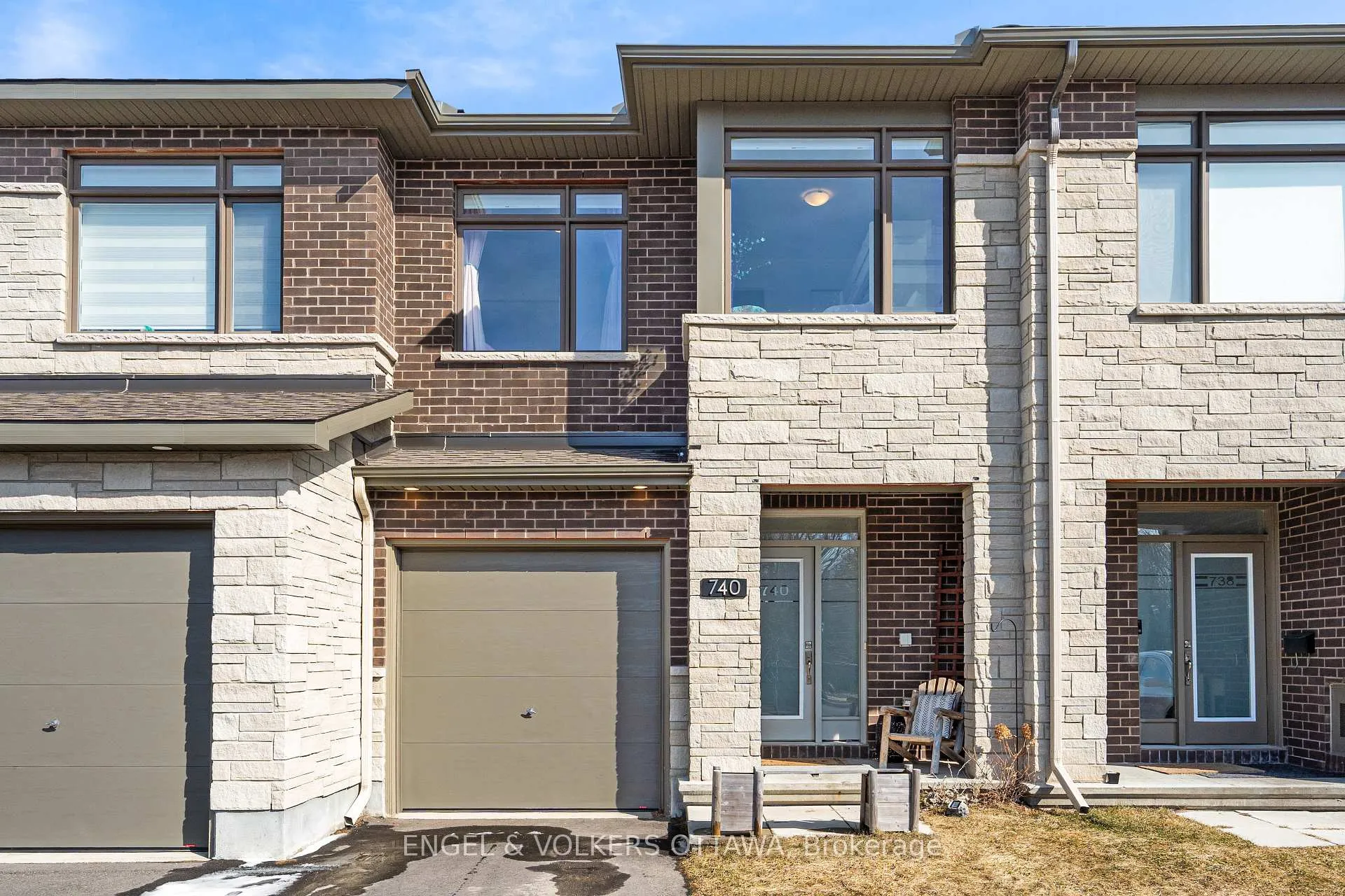 Photo 2 of 740 Miikana Road, Ottawa, Blossom Park/Kemp Park/Findlay Creek — HOMEH