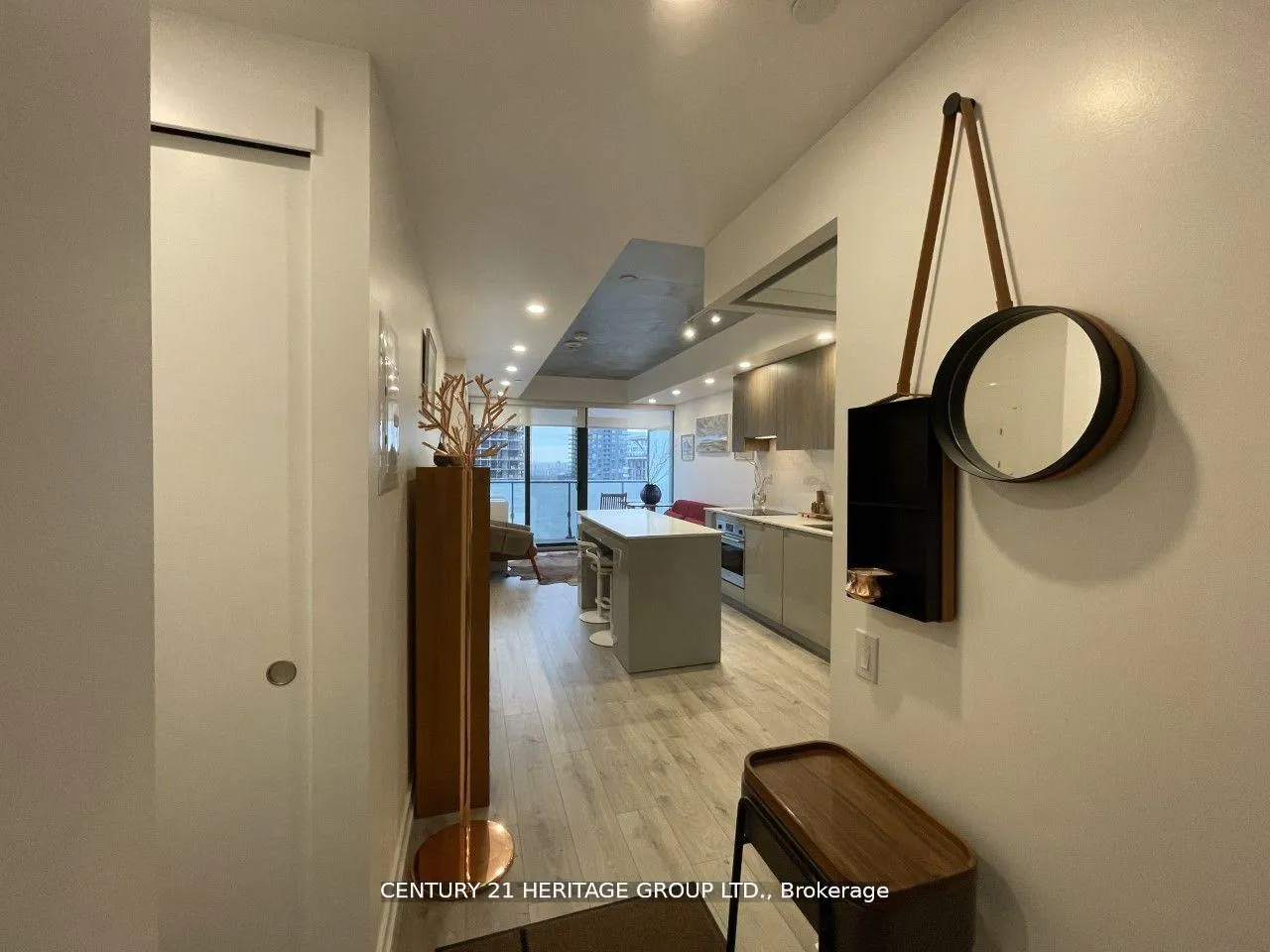 Photo 4 of Unit 3111, 161 Roehampton Avenue, Toronto, Mount Pleasant West — HOMEH