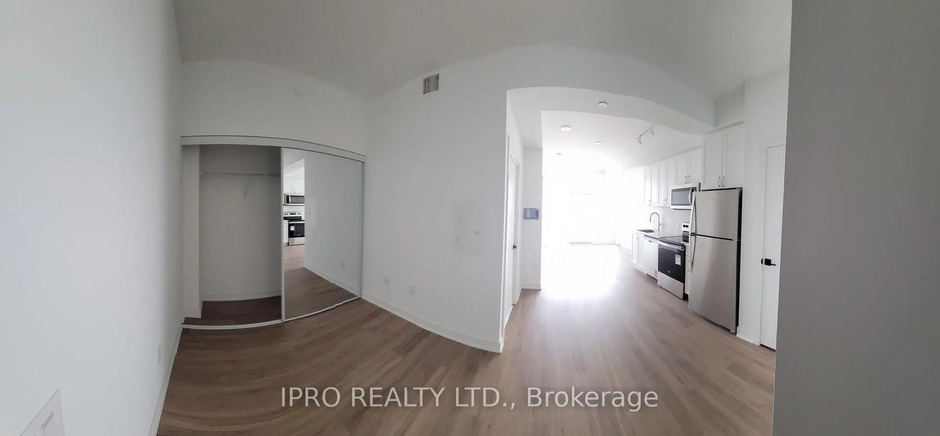 Photo 5 of Unit 1412, 2782 Barton Street, Hamilton, Riverdale — HOMEH