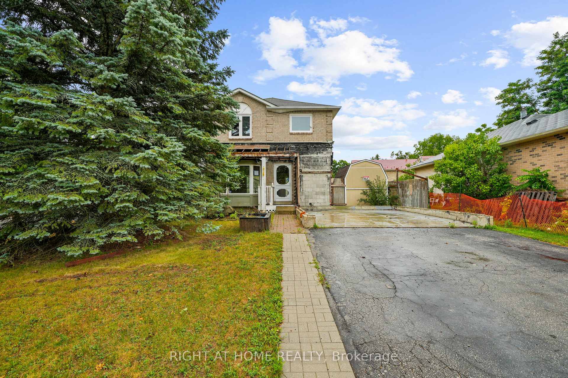 Photo 2 of 14 Barre Drive, Barrie, Painswick North — HOMEH