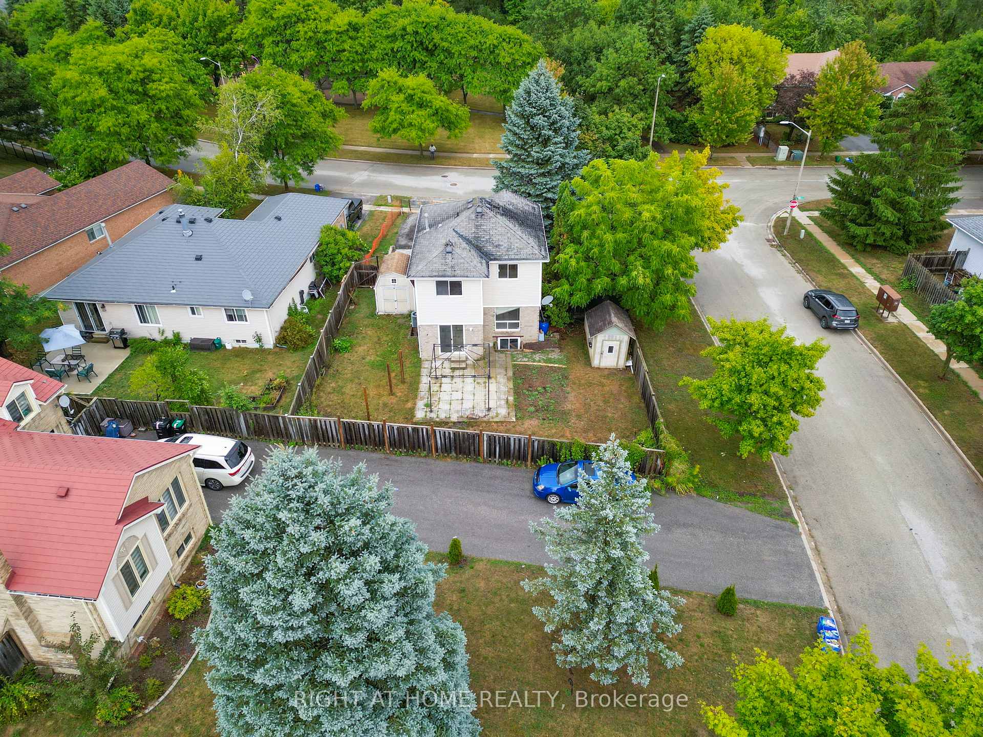 Photo 3 of 14 Barre Drive, Barrie, Painswick North — HOMEH