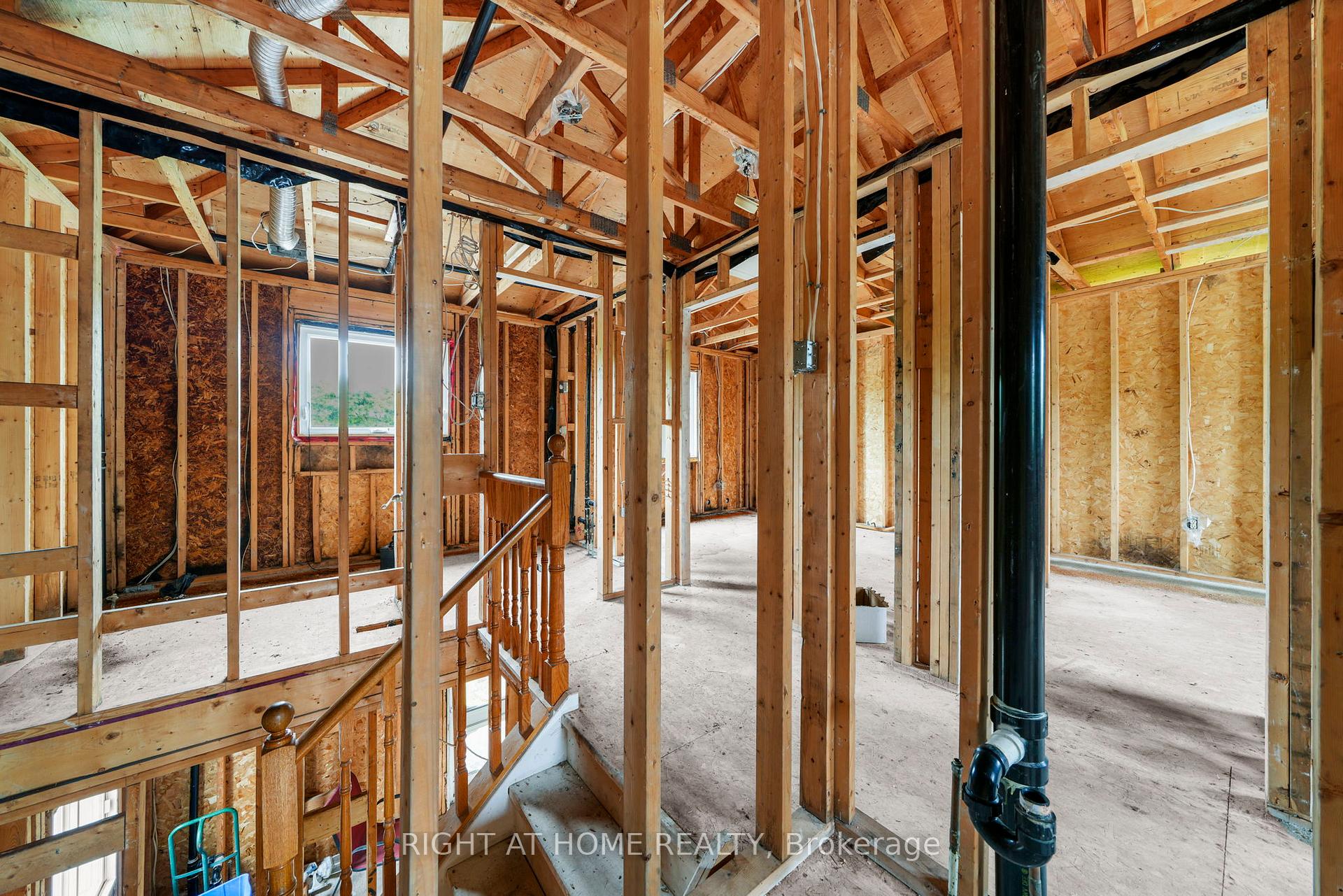 Photo 14 of 14 Barre Drive, Barrie, Painswick North — HOMEH