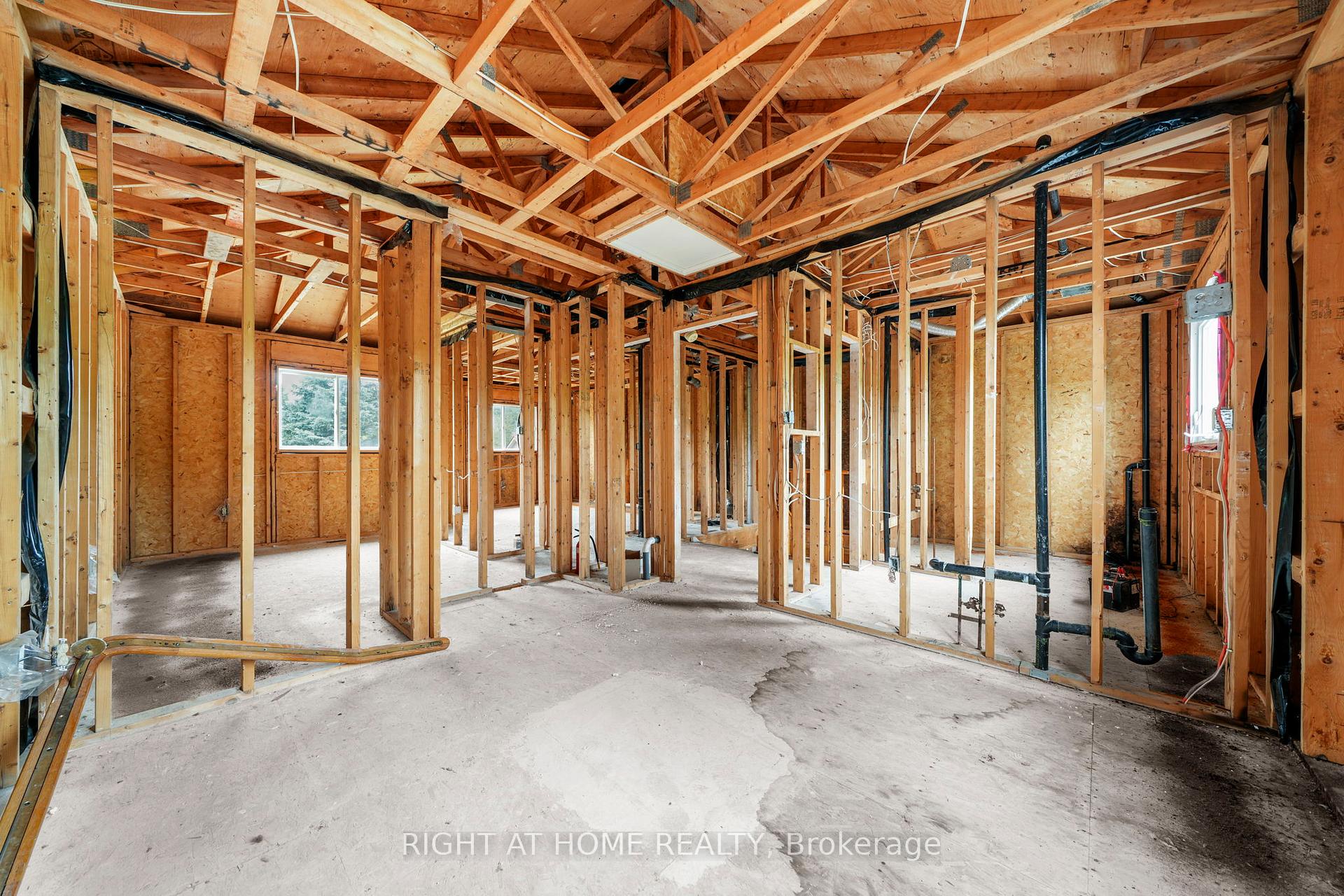 Photo 16 of 14 Barre Drive, Barrie, Painswick North — HOMEH