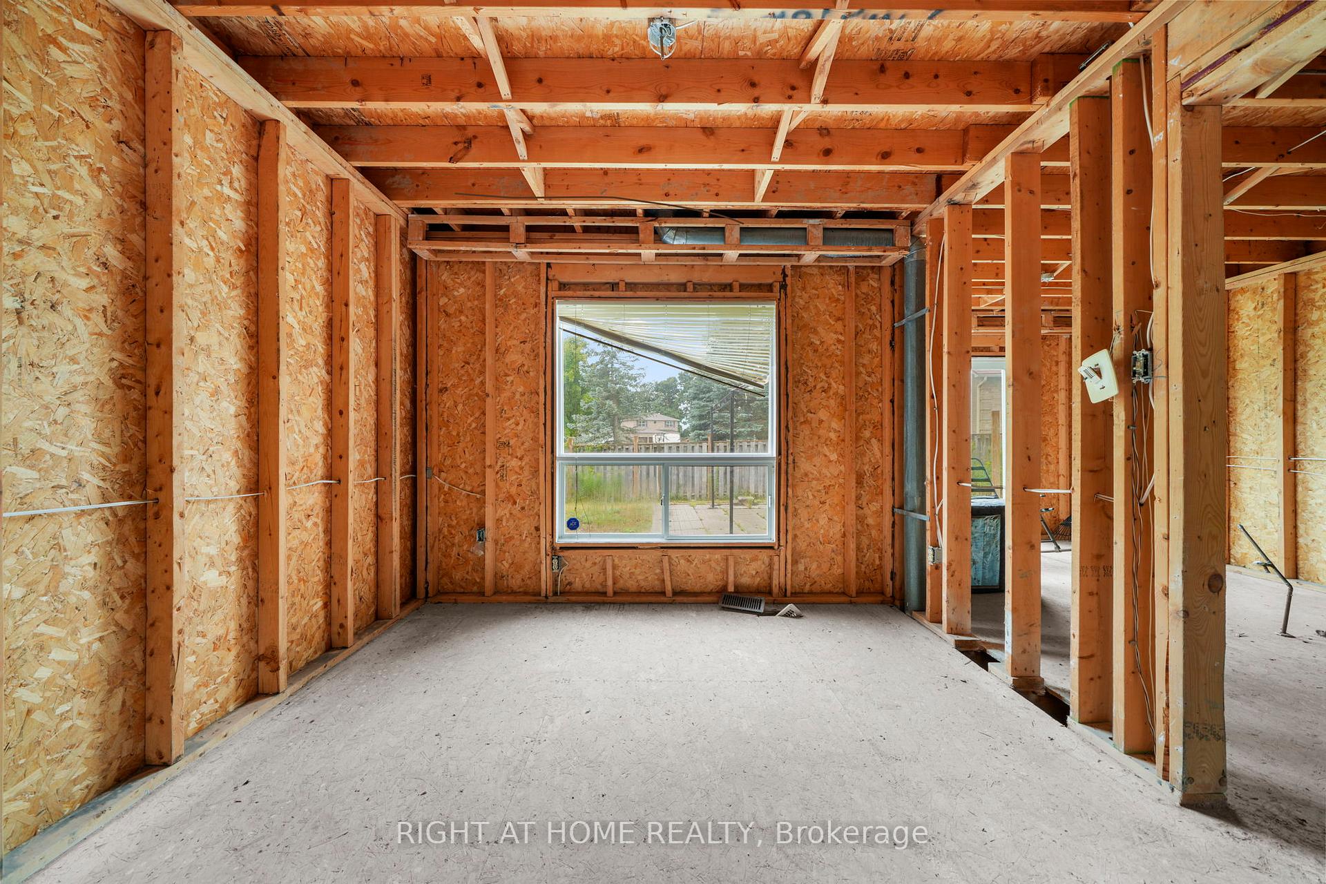 Photo 22 of 14 Barre Drive, Barrie, Painswick North — HOMEH