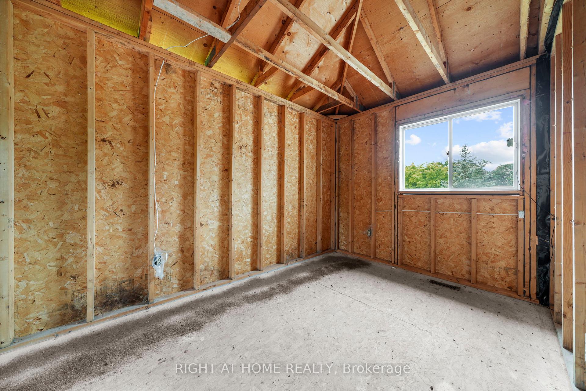 Photo 26 of 14 Barre Drive, Barrie, Painswick North — HOMEH