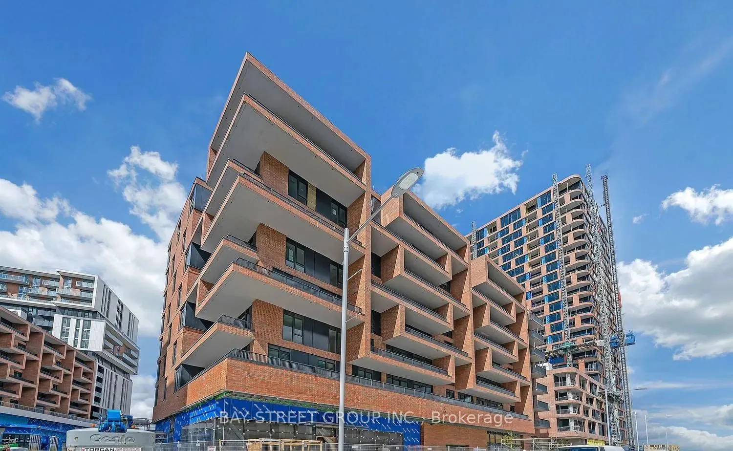 Photo 1 of Unit 607, 38 Simcoe Promenade, Markham, Unionville — HOMEH