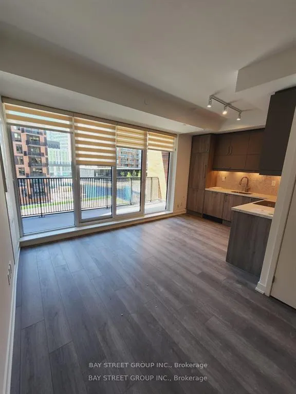 Photo 4 of Unit 607, 38 Simcoe Promenade, Markham, Unionville — HOMEH