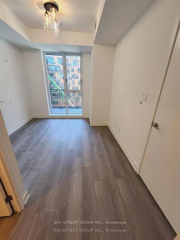 Photo 8 of Unit 607, 38 Simcoe Promenade, Markham, Unionville — HOMEH
