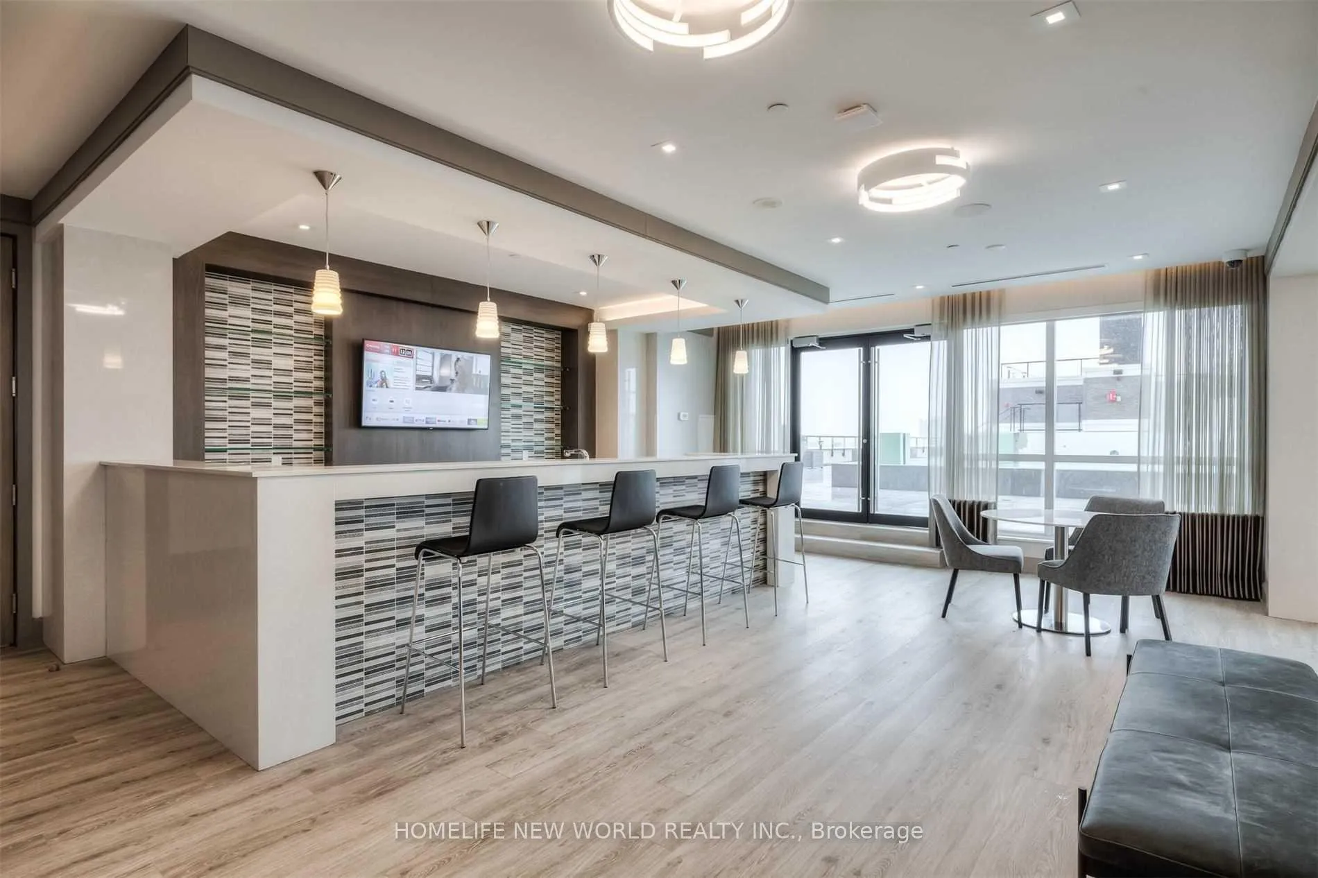 Photo 10 of Unit 1805, 15 Water Walk Drive, Markham, Unionville — HOMEH