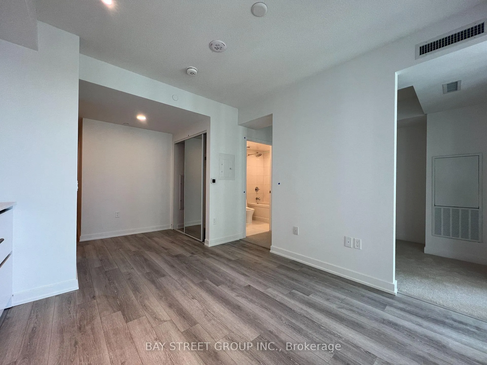 Photo 2 of Unit 2720, 230 Simcoe Street, Toronto, Kensington-Chinatown — HOMEH