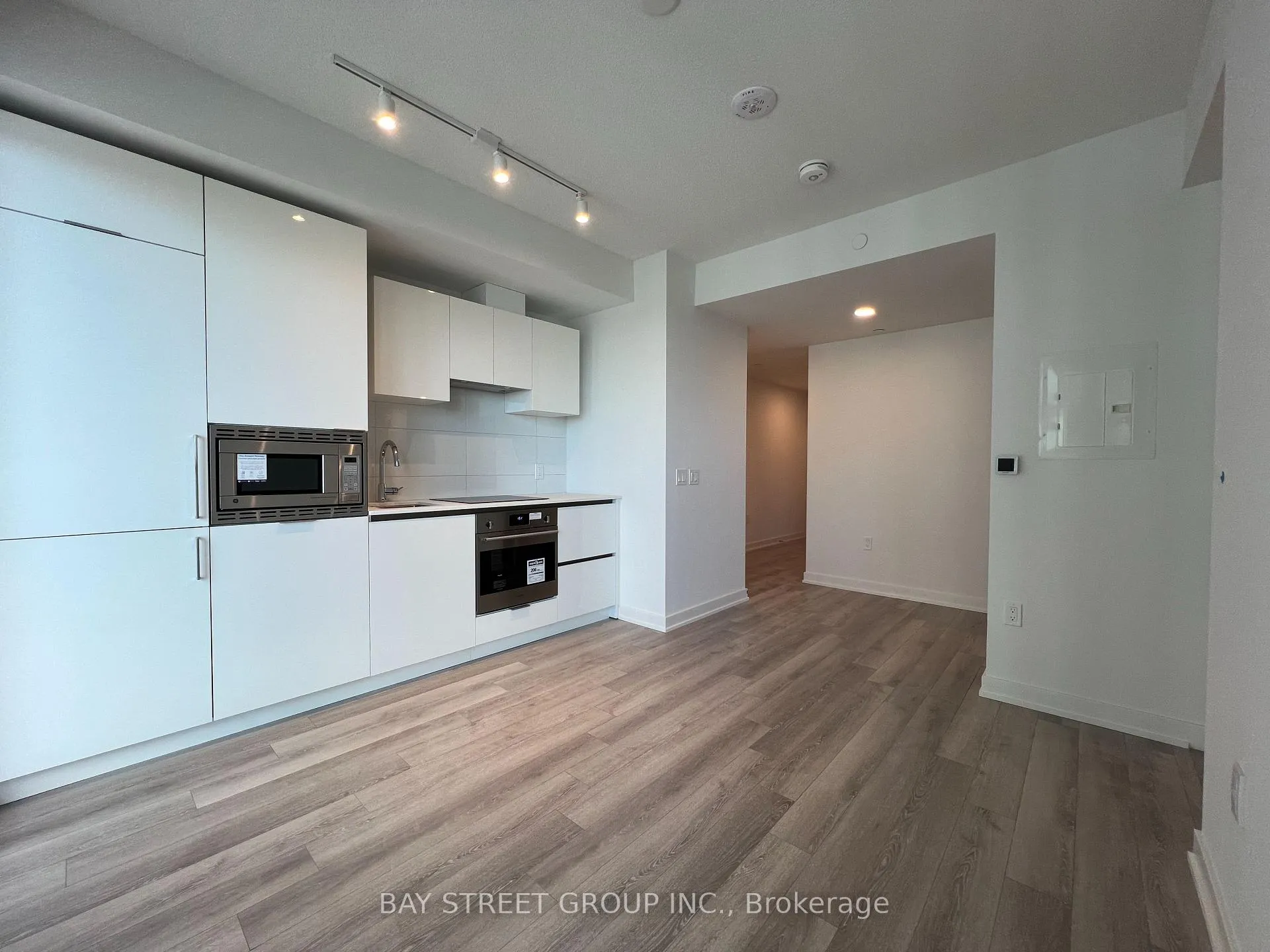 Photo 4 of Unit 2720, 230 Simcoe Street, Toronto, Kensington-Chinatown — HOMEH
