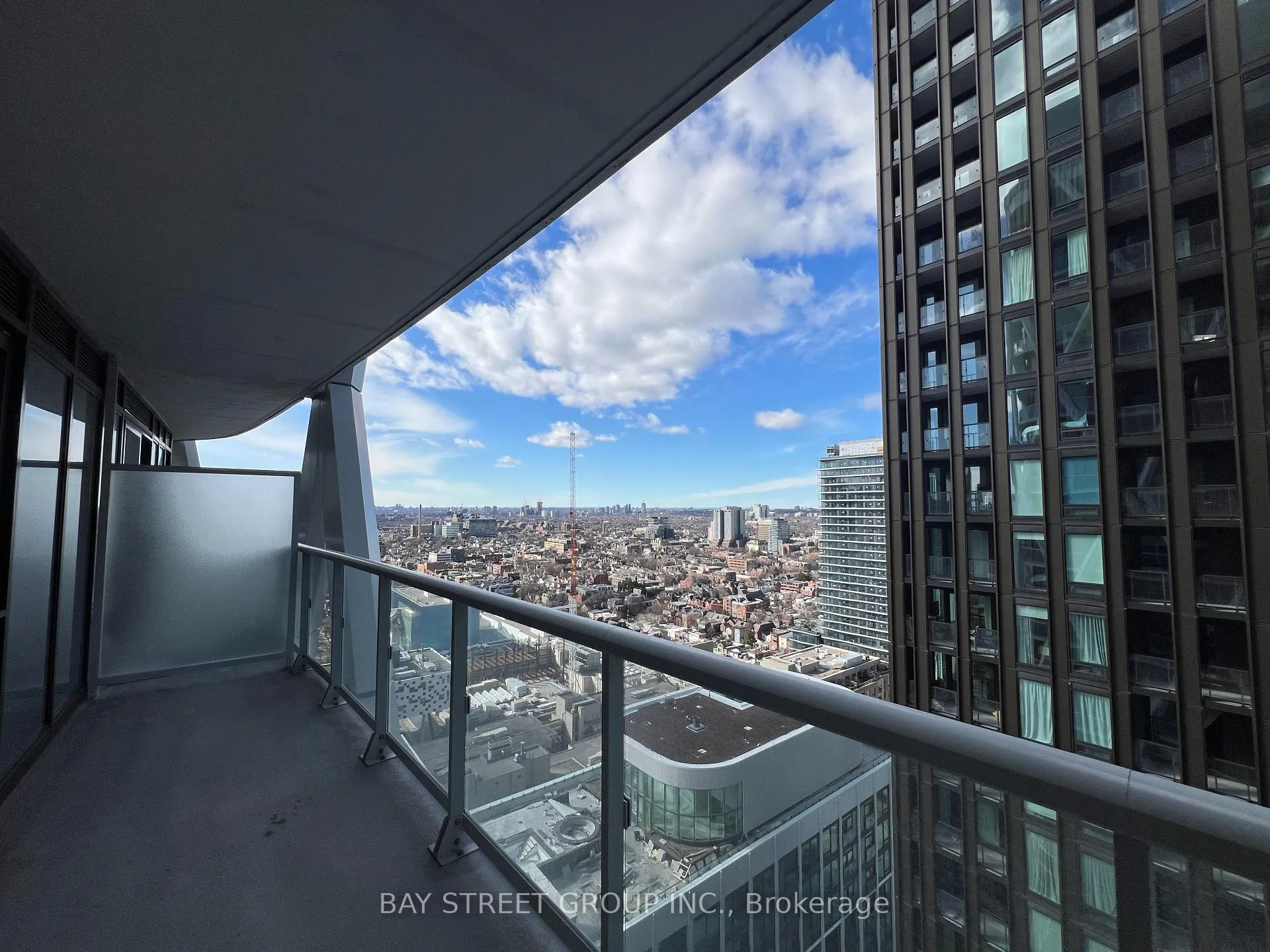 Photo 7 of Unit 2720, 230 Simcoe Street, Toronto, Kensington-Chinatown — HOMEH