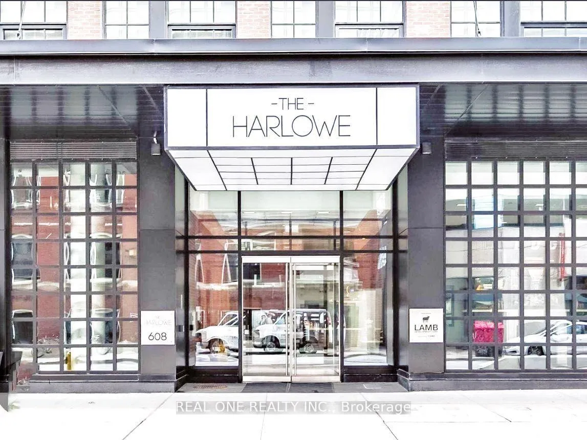 Front of Unit 905, 608 Richmond Street W