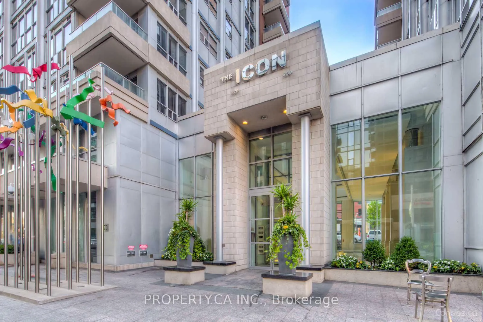 Front of Unit 1029, 250 Wellington Street W