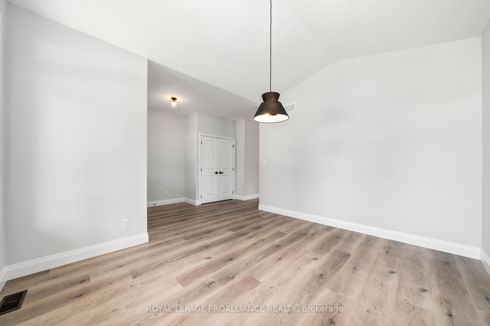 Photo 5 of 45 Clayton John Ave, Brighton, Brighton (Town) — HOMEH