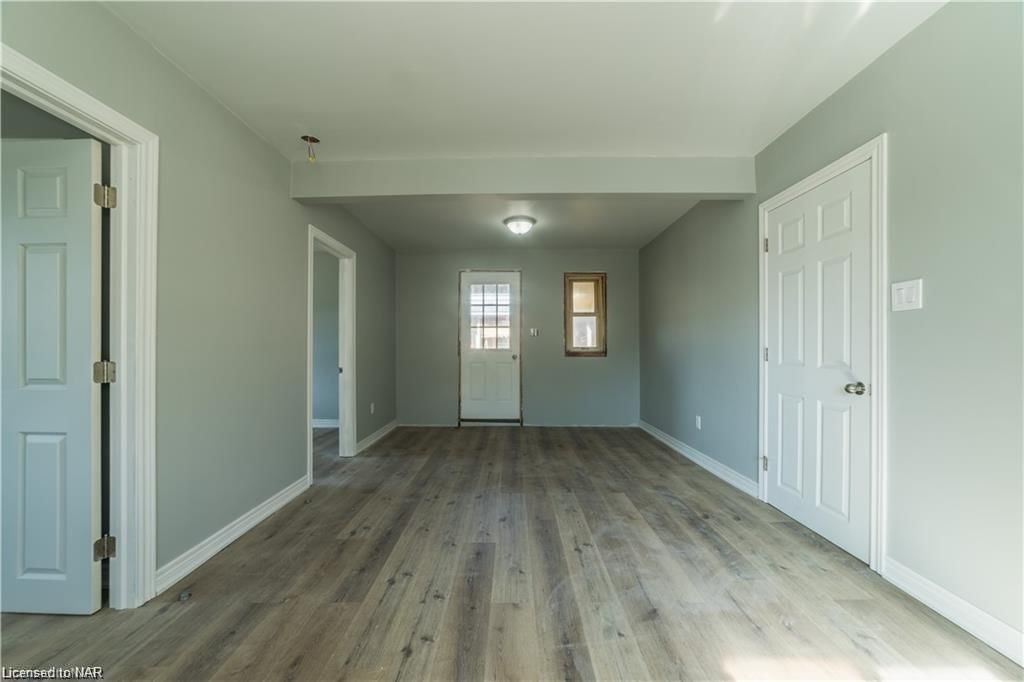 Photo 8 of 322 Mcalpine Avenue S, Welland, Lincoln/Crowland — HOMEH